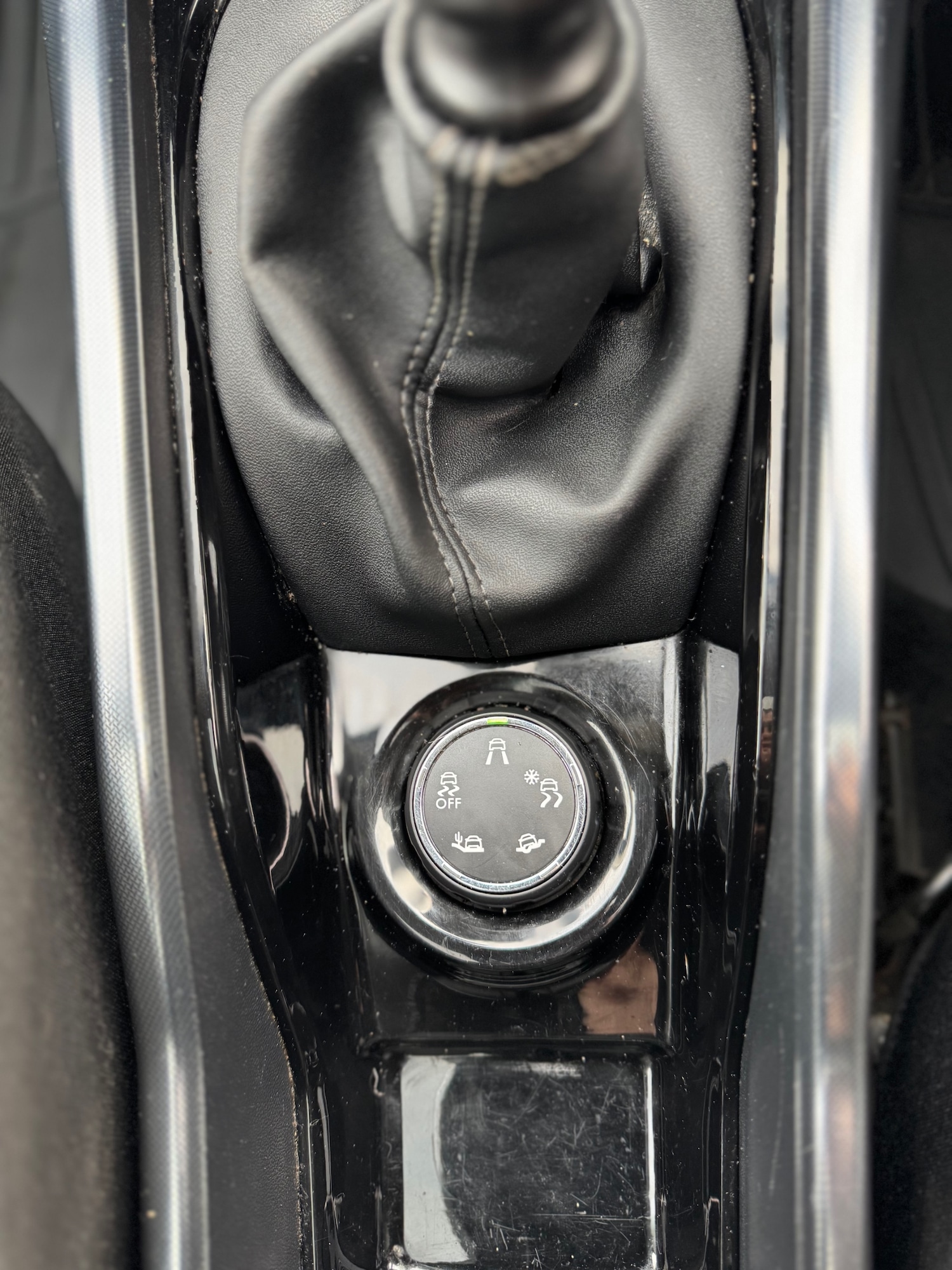 Used Peugeot 2008 2014 for sale - 77206885: Photo 57