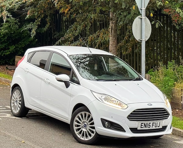 Used Ford Fiesta 2015 for sale - 76208651: Photo 1