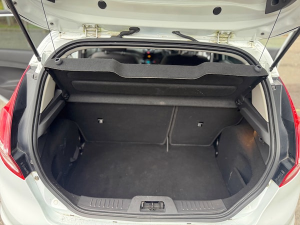 Used Ford Fiesta 2015 for sale - 76208651: Photo 38