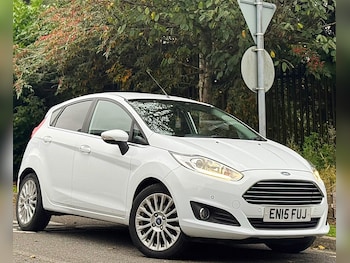 Used Ford Fiesta 2015 for sale - 76208651: Photo