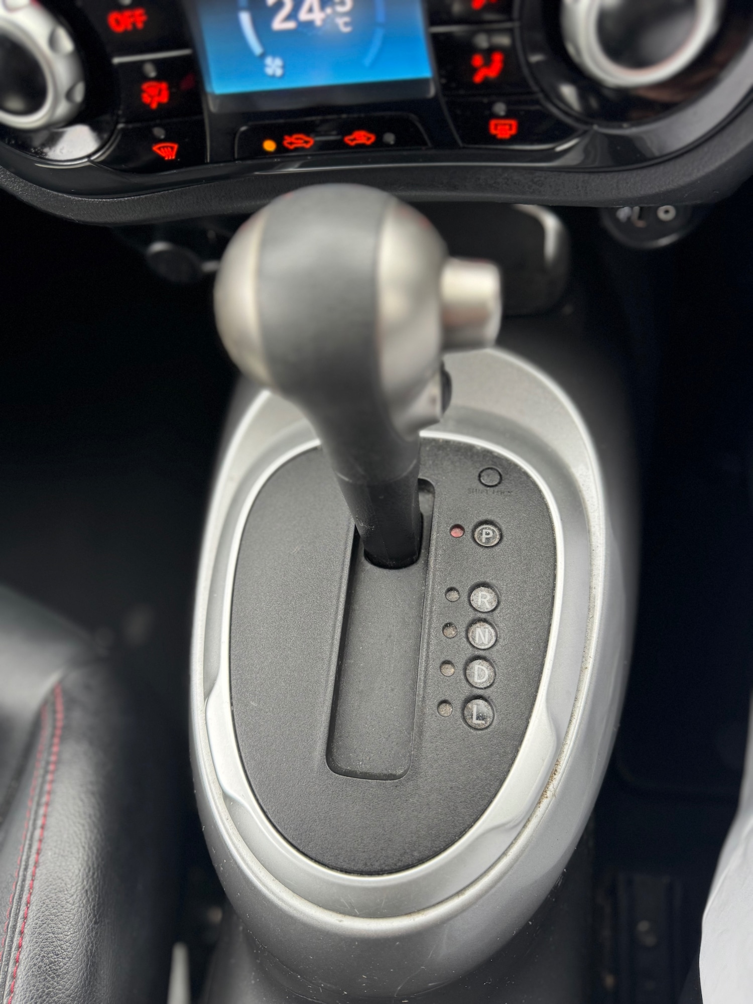 Used Nissan Juke 2012 for sale - 77698503: Photo 58