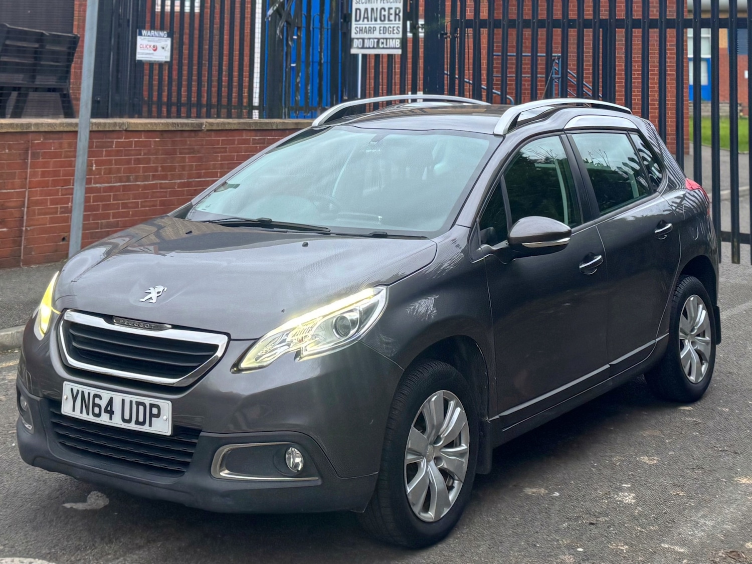 Used Peugeot 2008 2014 for sale - 77927531: Photo 4