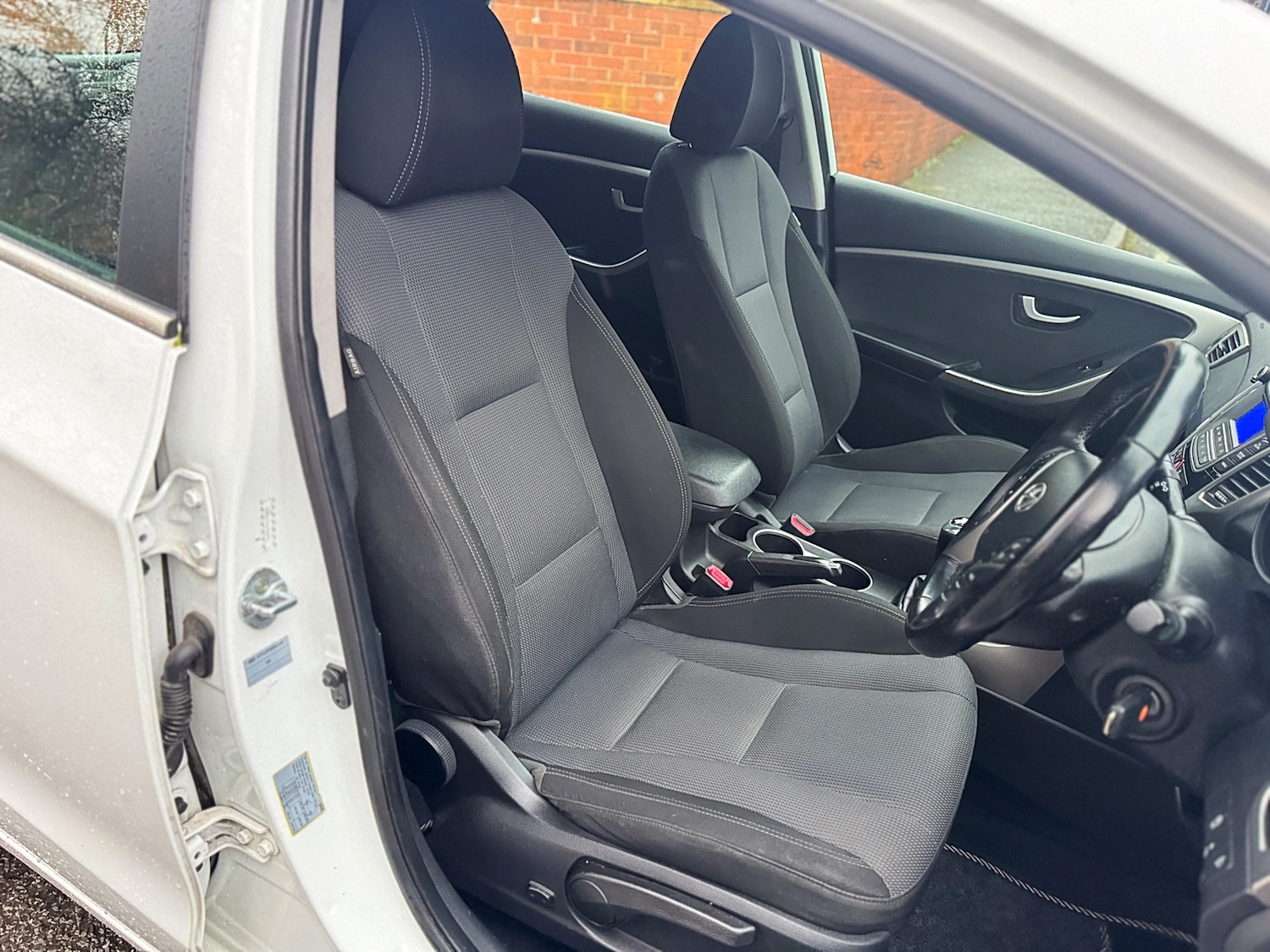 Used Hyundai i30 2016 for sale - 77684412: Photo 32