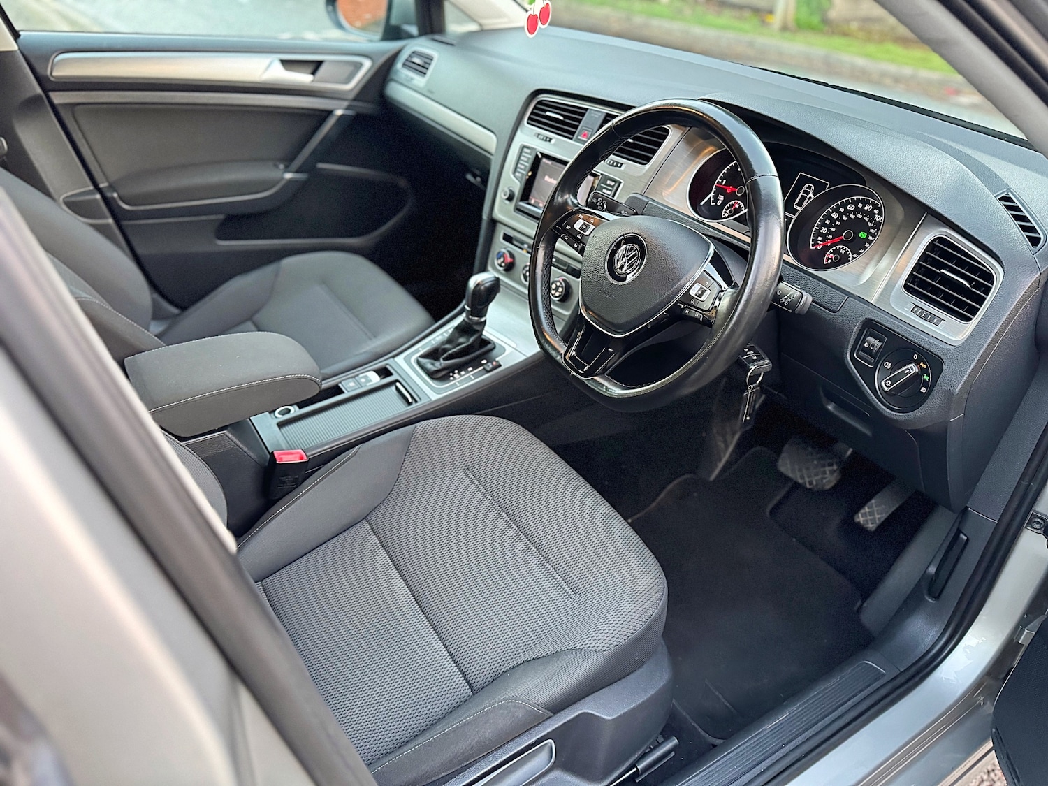 Used Volkswagen Golf 2014 for sale - 76699659: Photo 28