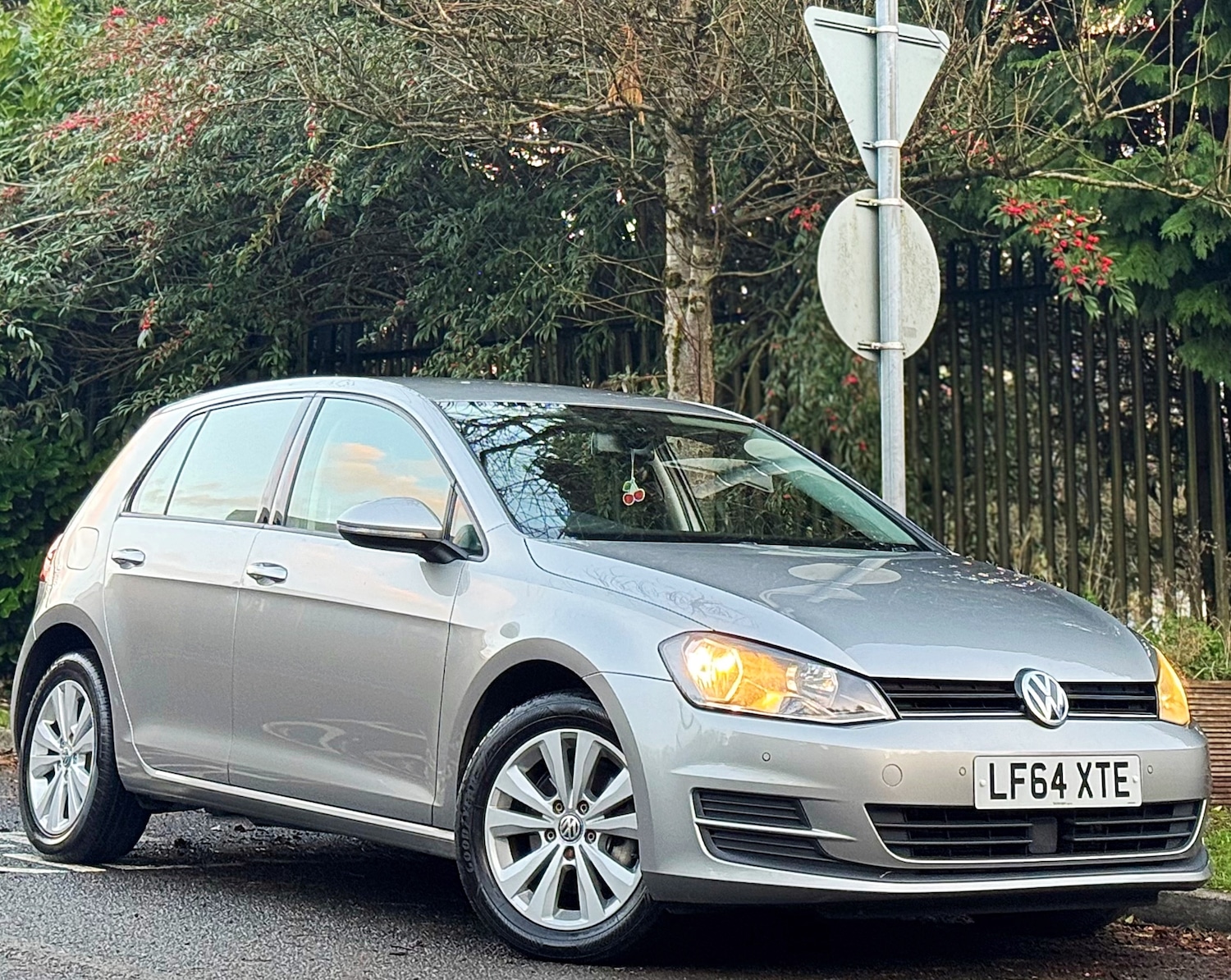 Used Volkswagen Golf 2014 for sale - 76699659: Photo 3