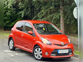2013 (13) - 1.0 VVT-i Fire 5dr [AC]