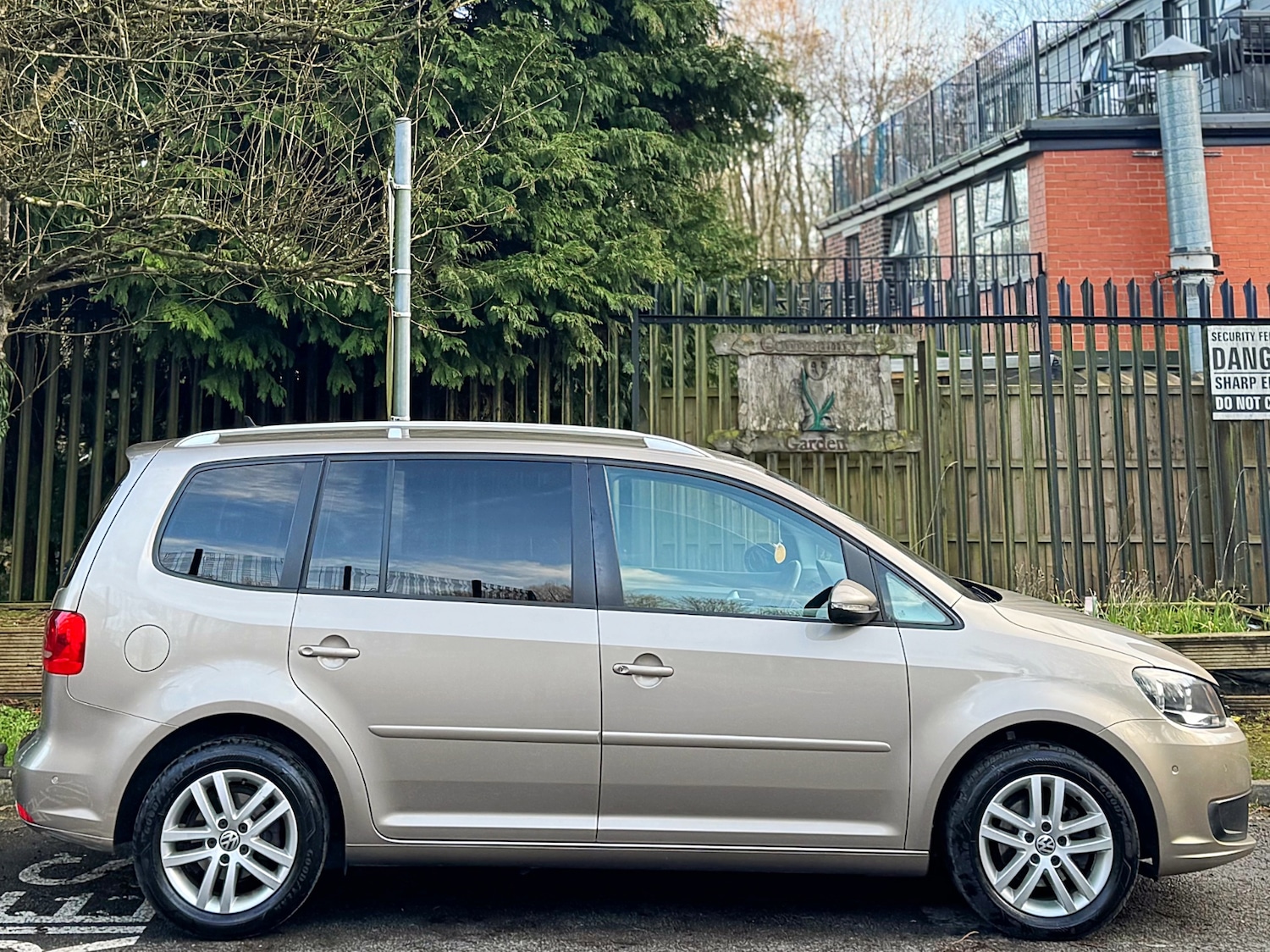 Used Volkswagen Touran 2014 for sale - 77659998: Photo 20