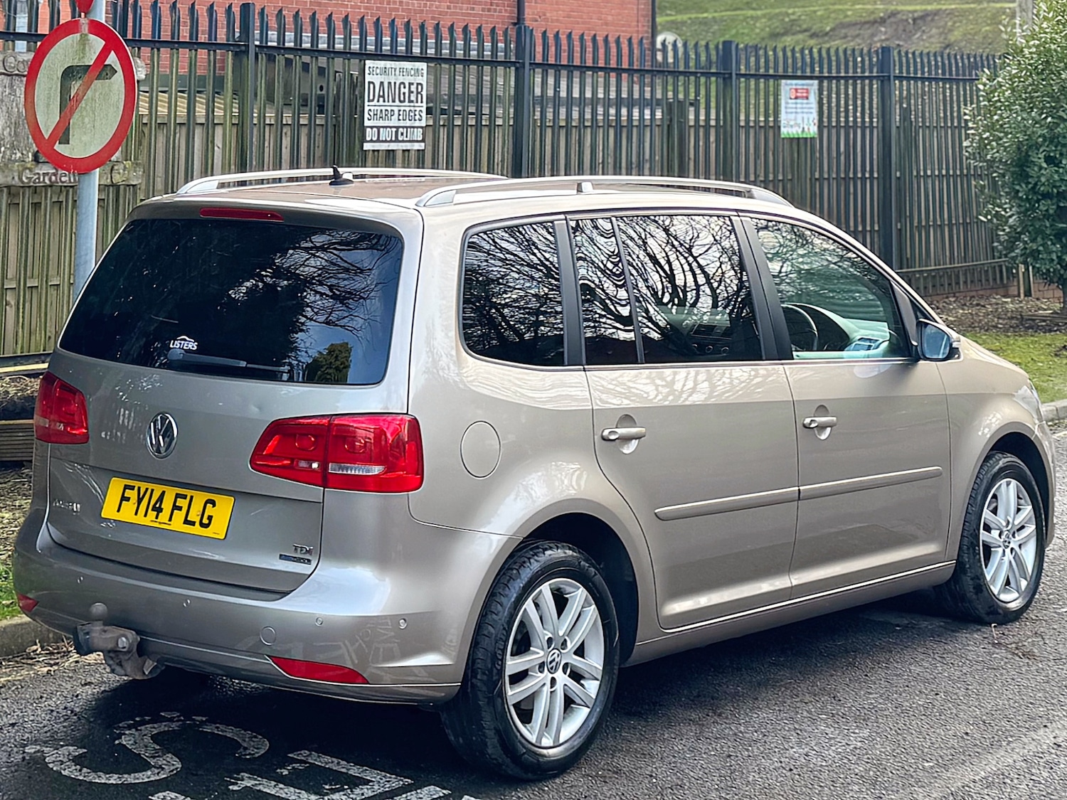 Used Volkswagen Touran 2014 for sale - 77659998: Photo 22