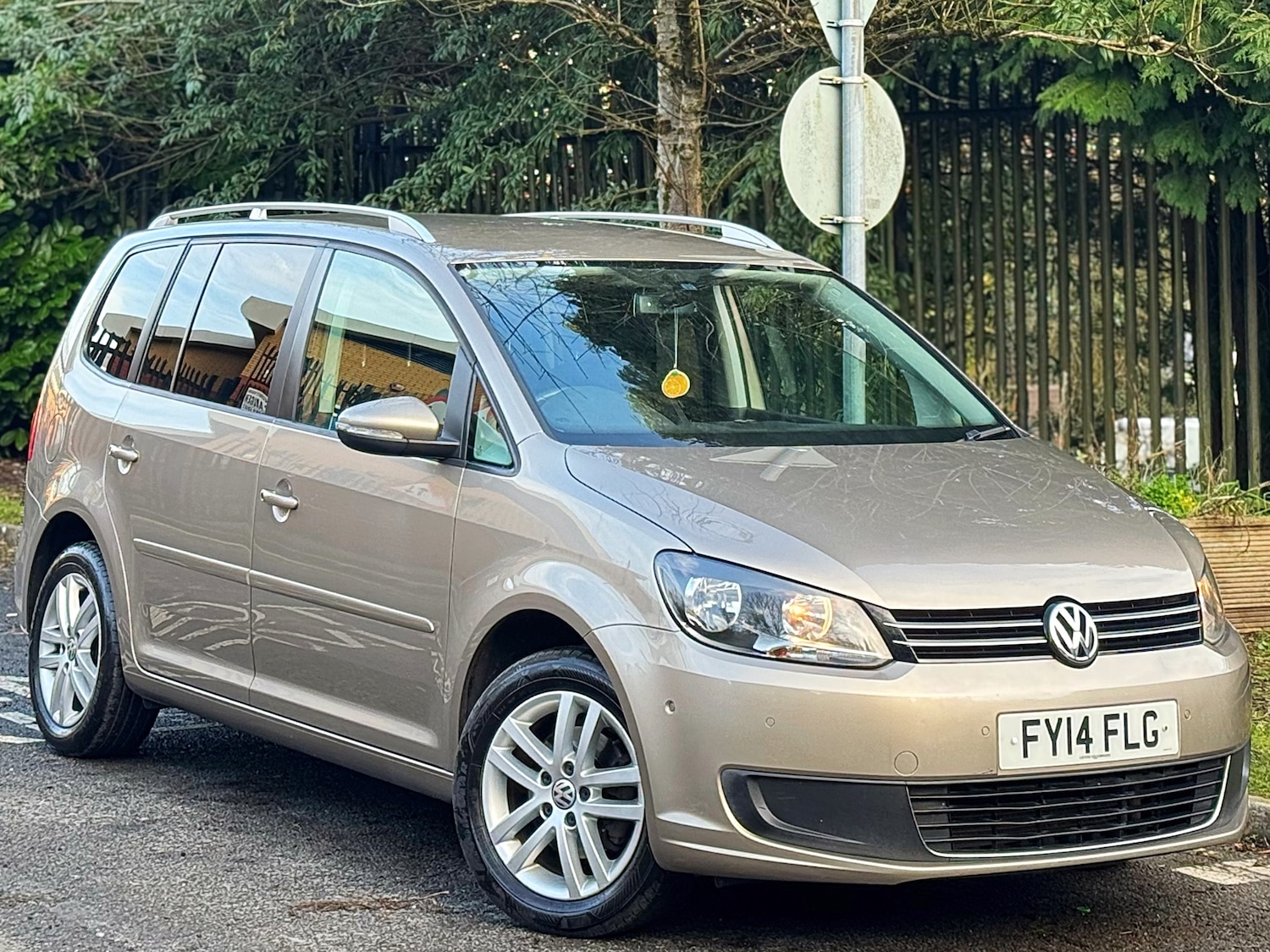 Used Volkswagen Touran 2014 for sale - 77659998: Photo 3