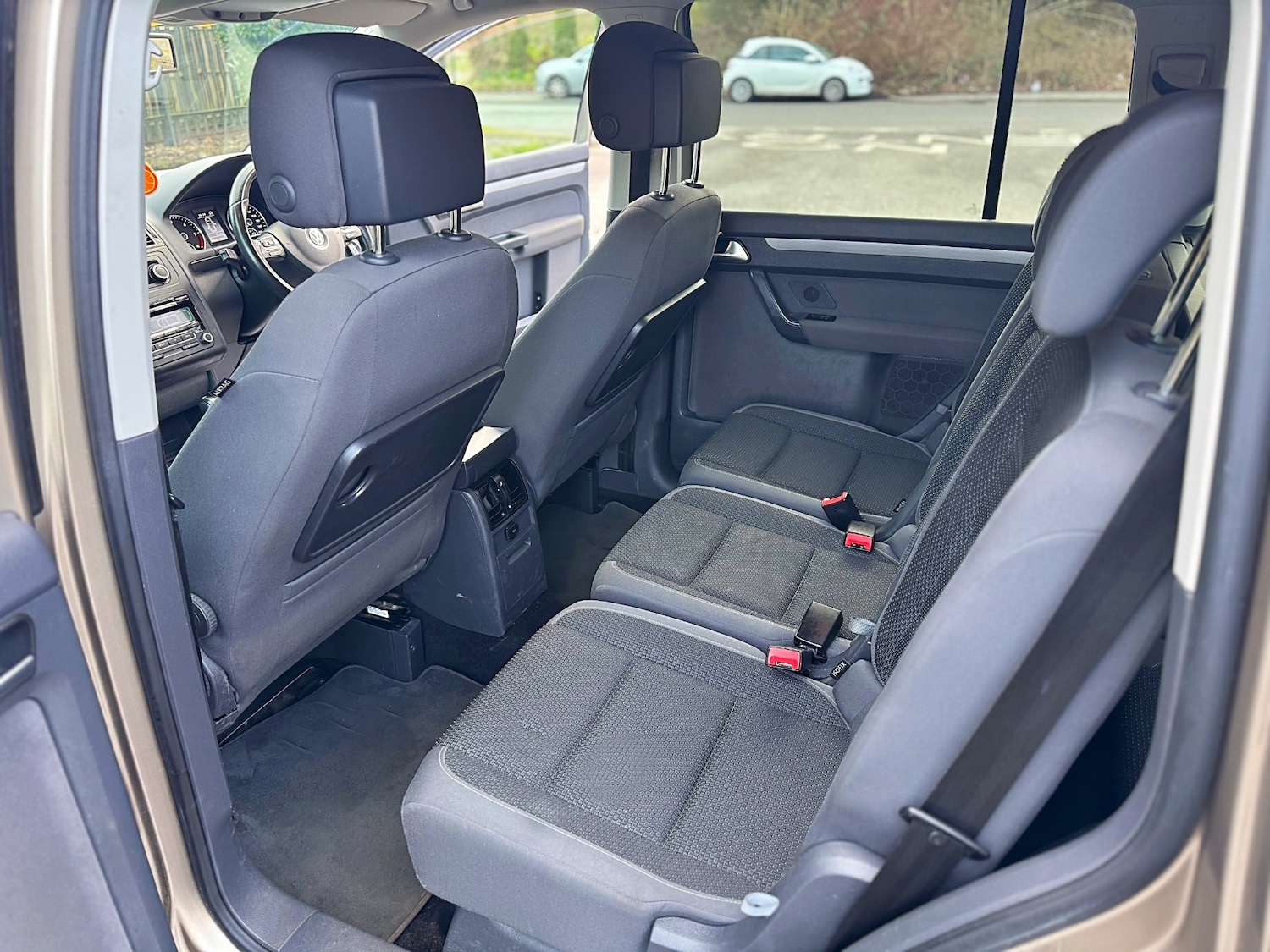 Used Volkswagen Touran 2014 for sale - 77659998: Photo 37