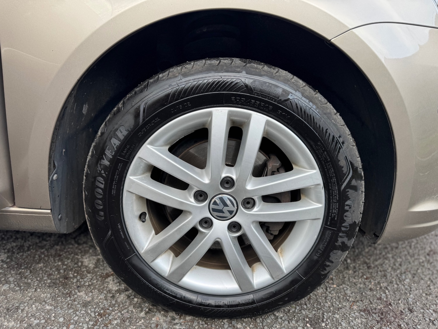 Used Volkswagen Touran 2014 for sale - 77659998: Photo 44