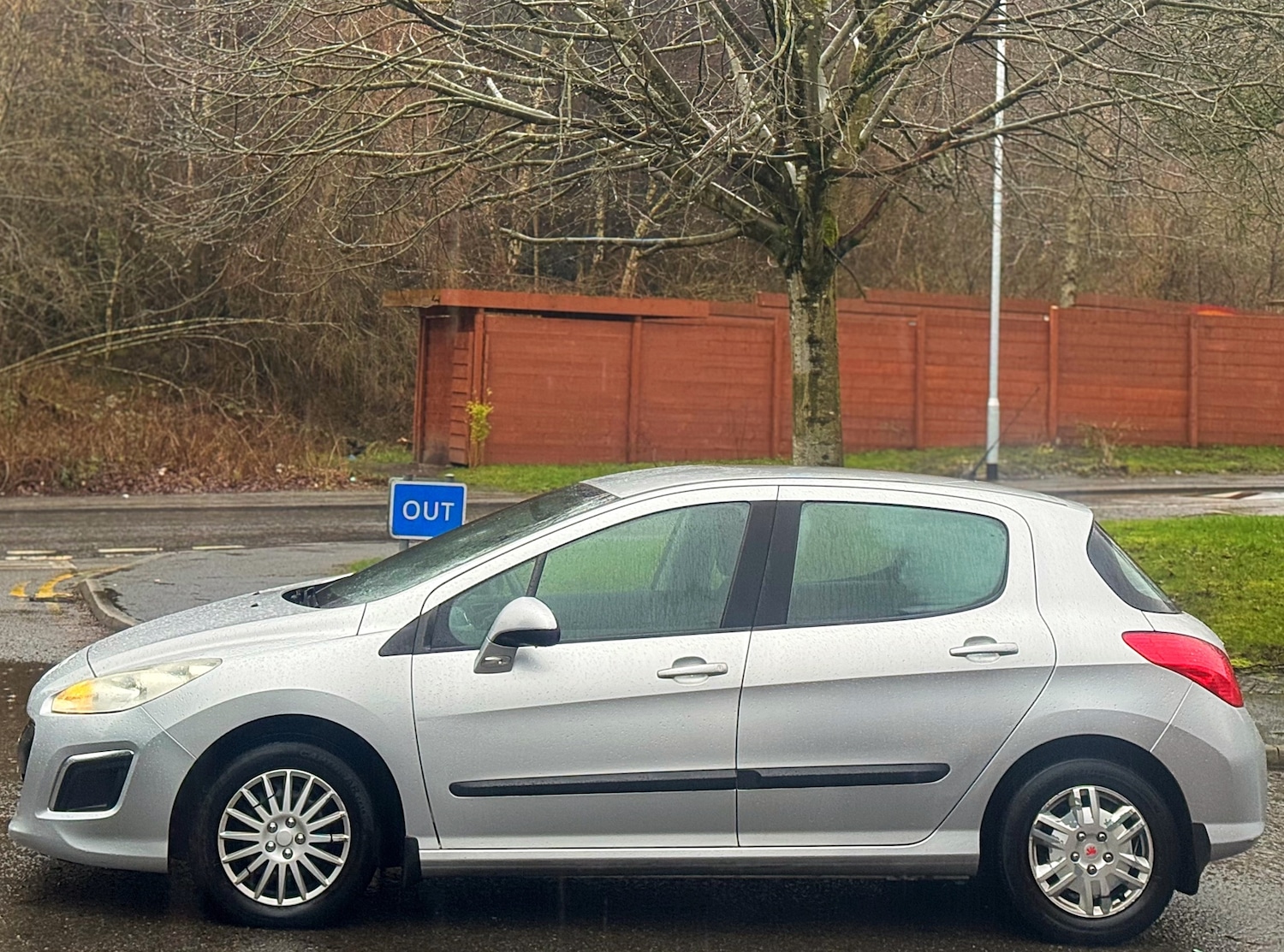 Used Peugeot 308 2011 for sale - 77632725: Photo 12