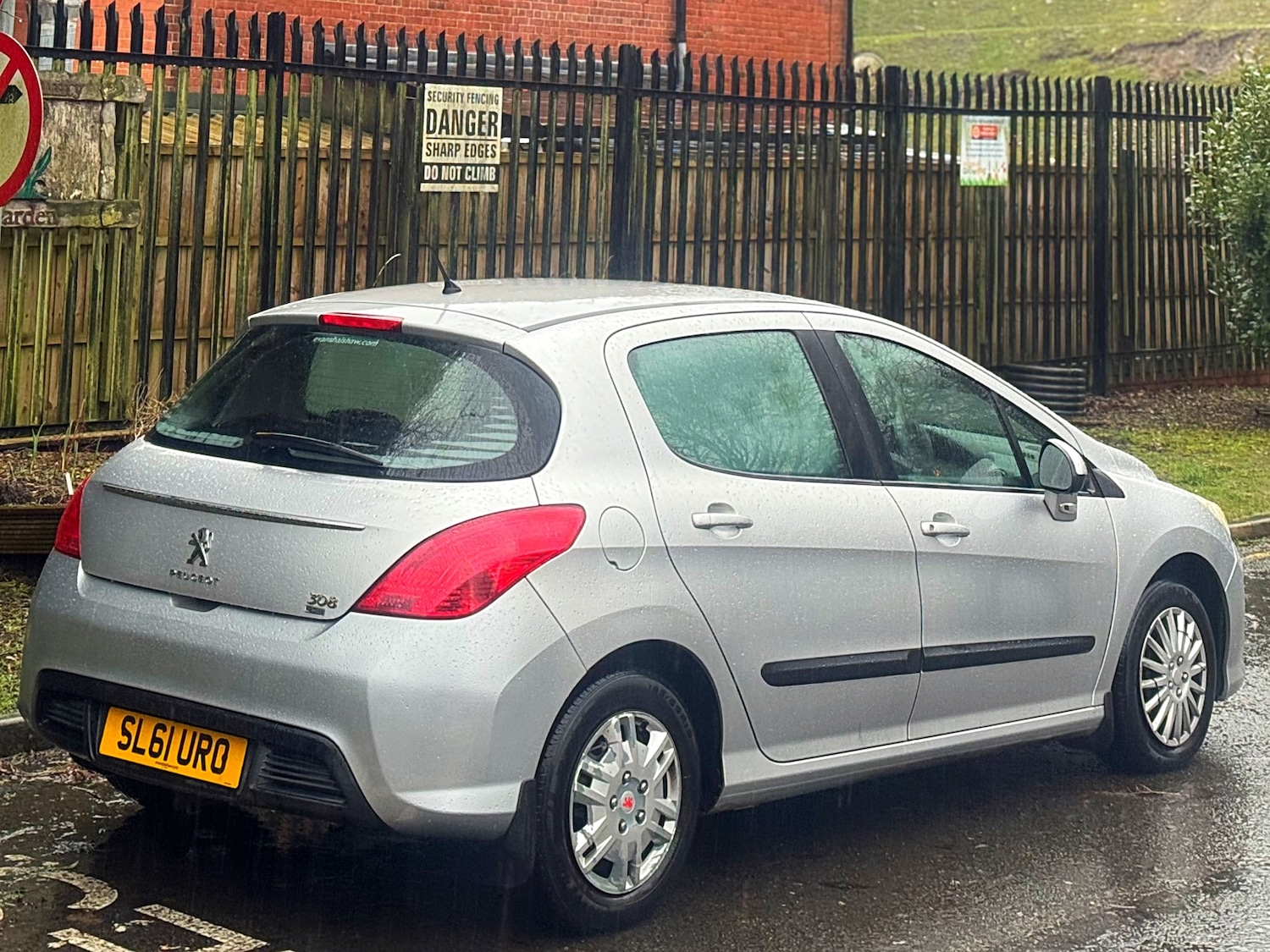 Used Peugeot 308 2011 for sale - 77632725: Photo 13