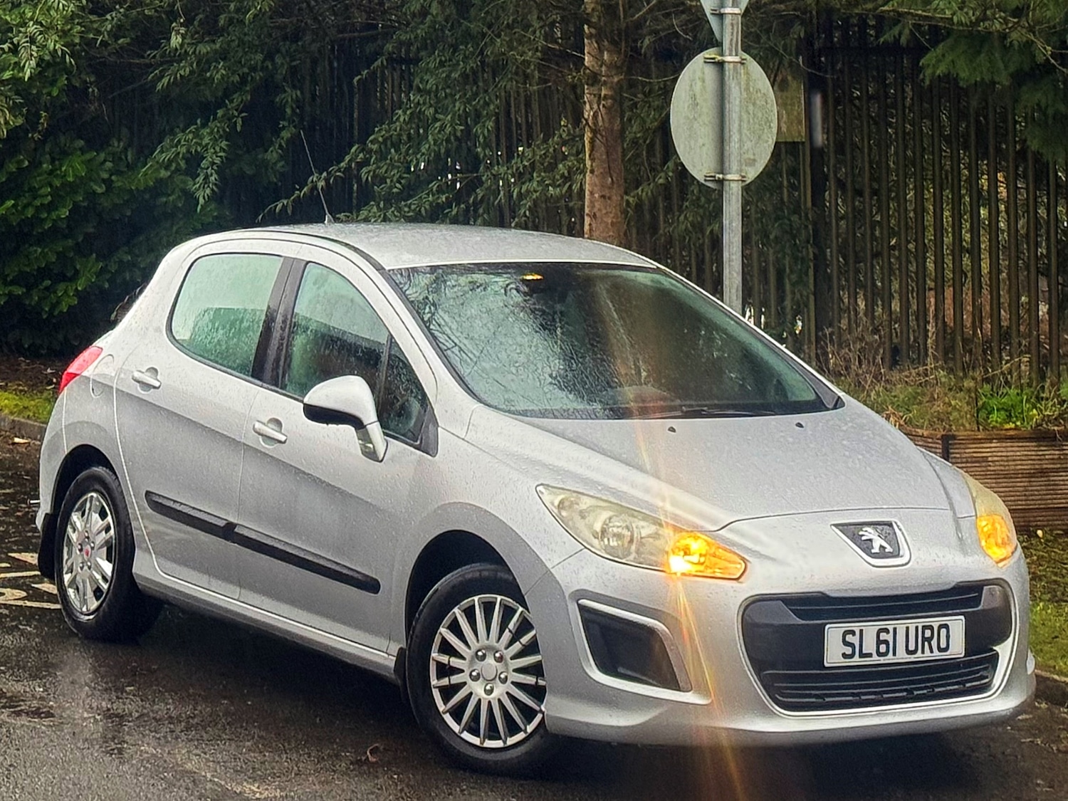 Used Peugeot 308 2011 for sale - 77632725: Photo 2