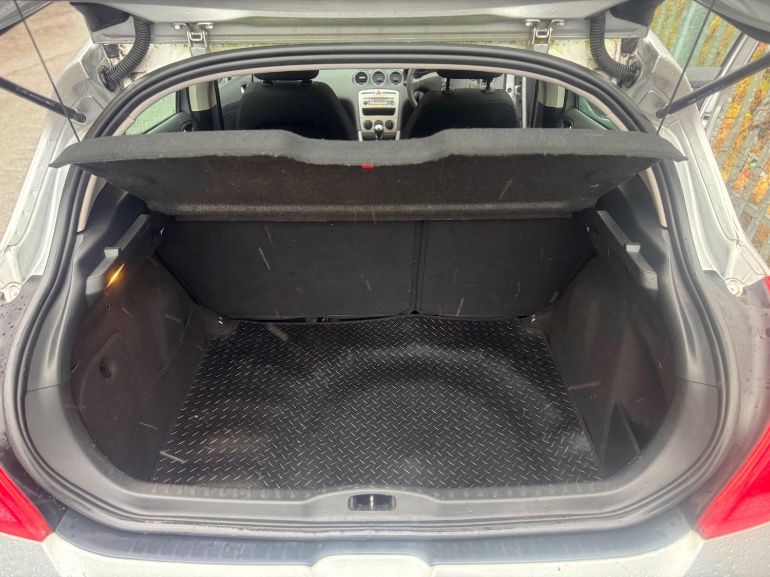 Used Peugeot 308 2011 for sale - 77632725: Photo 20