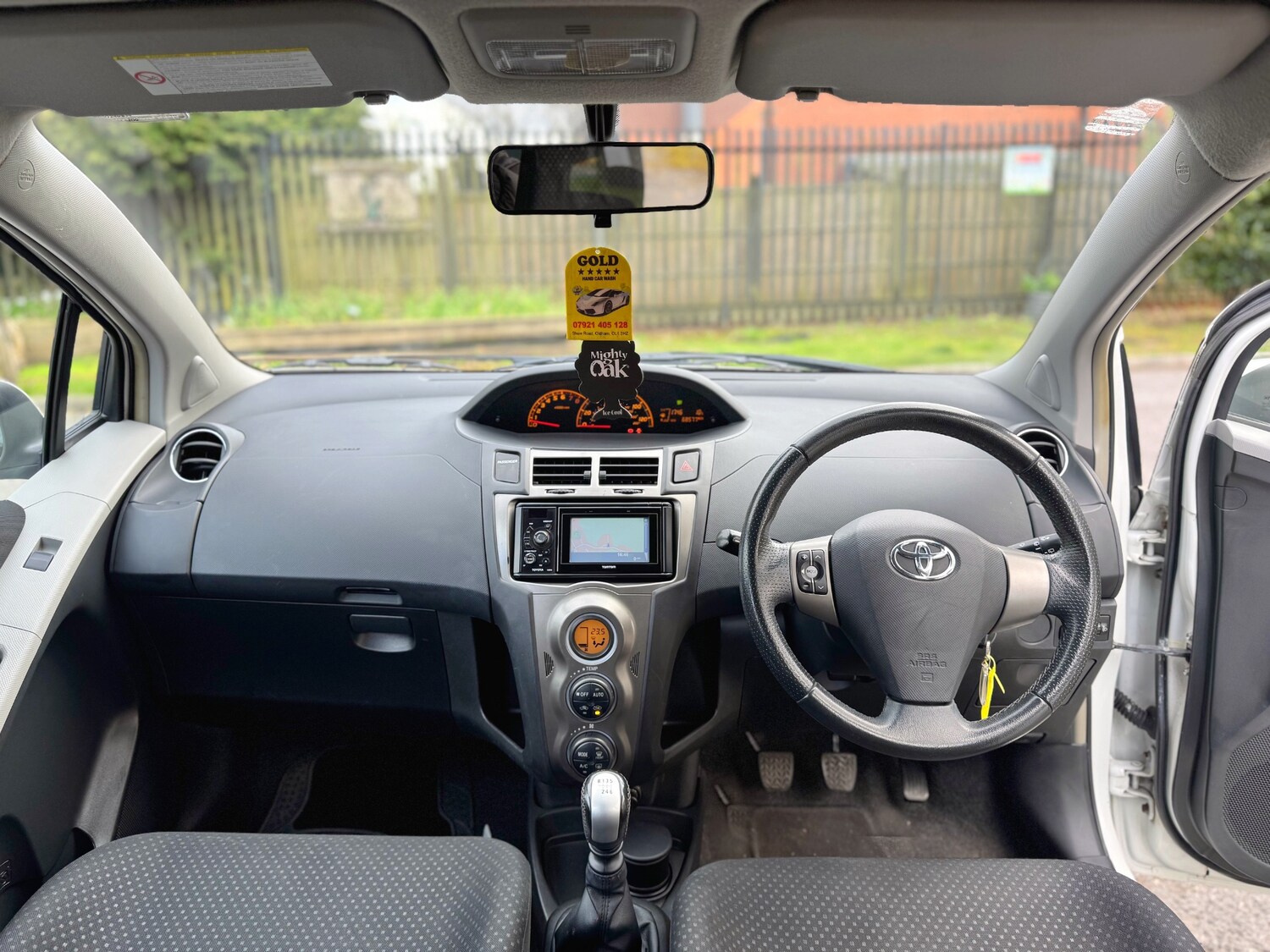 Used Toyota Yaris 2011 for sale - 78212118: Photo 35