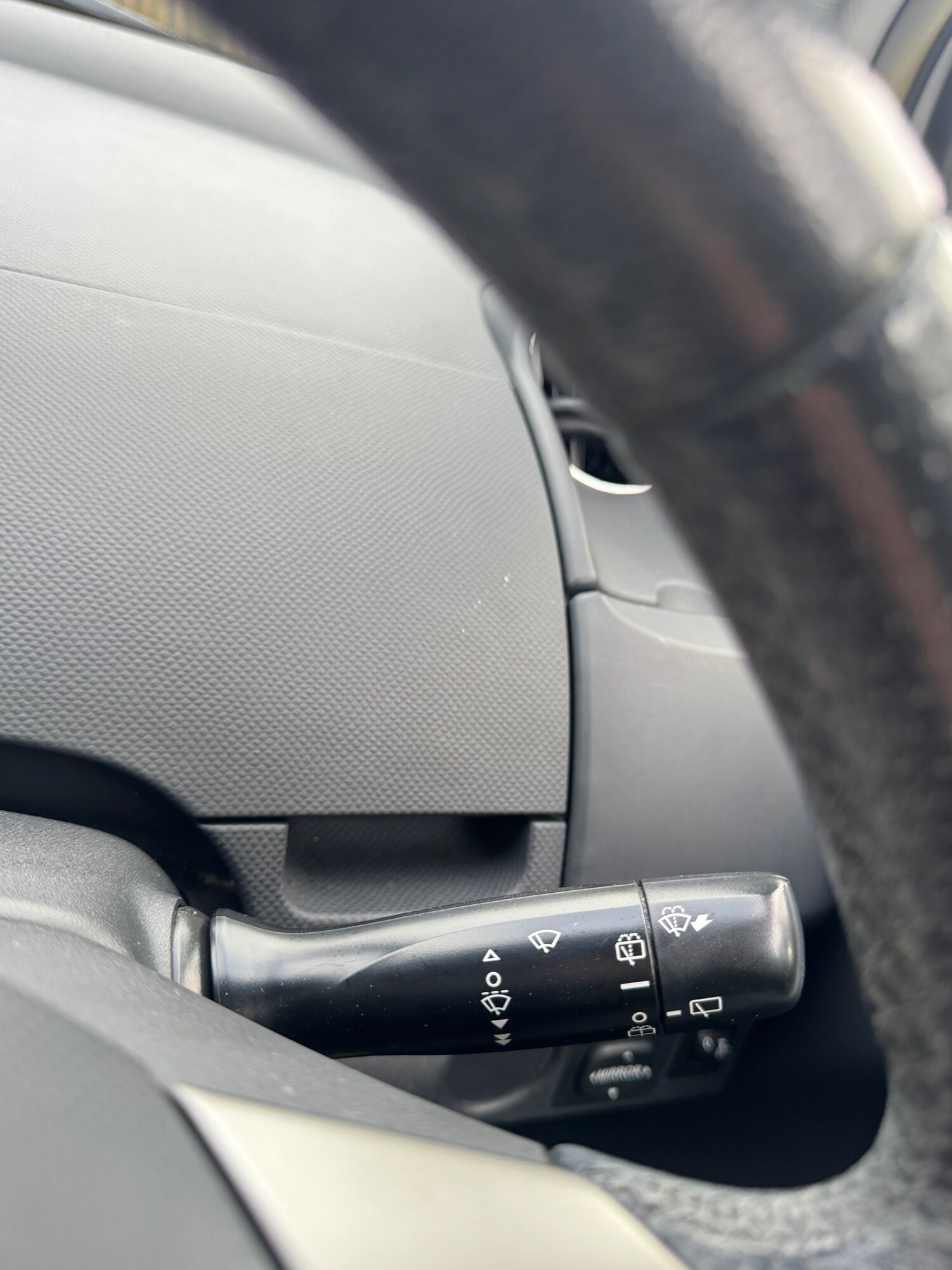 Used Toyota Yaris 2011 for sale - 78212118: Photo 48