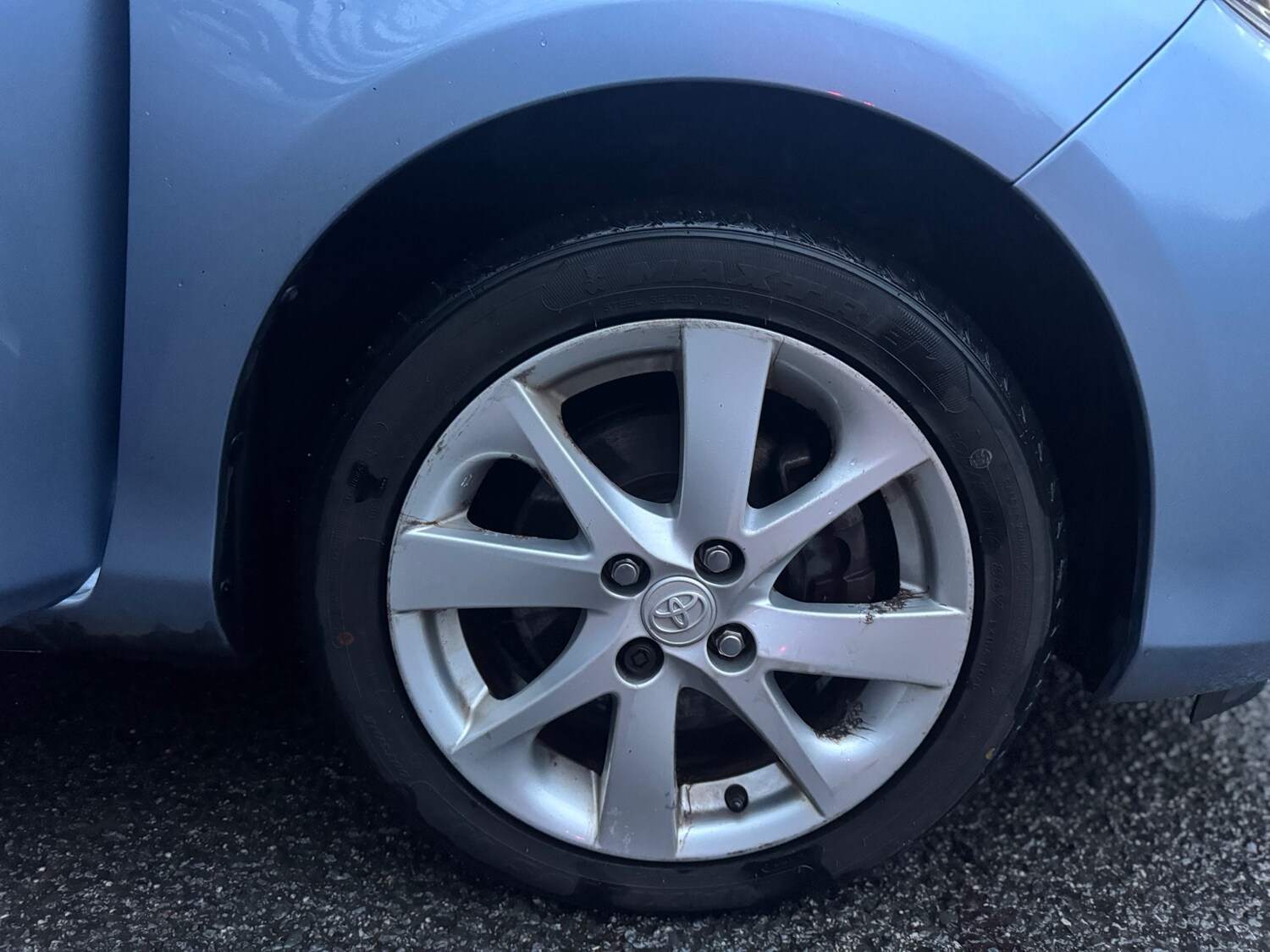 Used Toyota Yaris 2015 for sale - 77469406: Photo 43