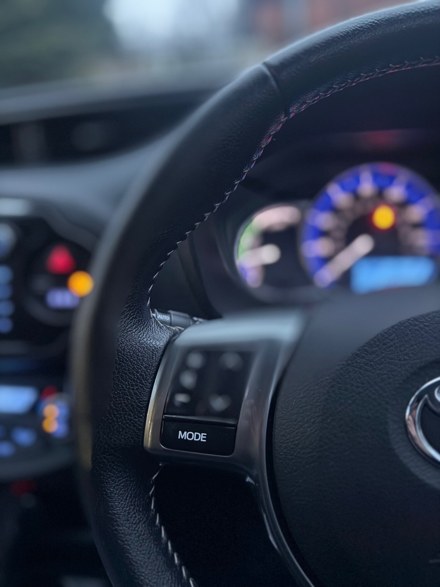 Used Toyota Yaris 2015 for sale - 77469406: Photo 46