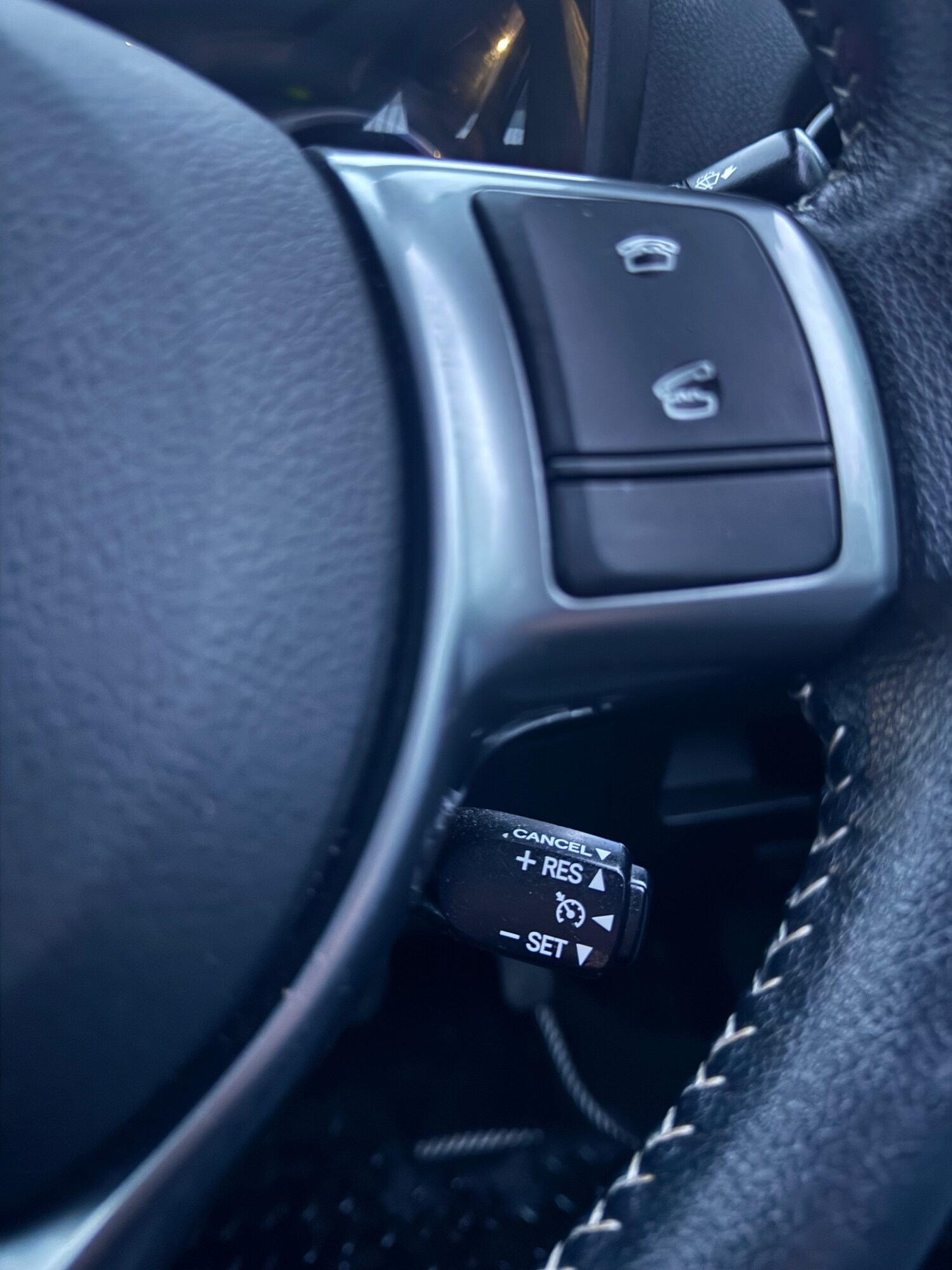 Used Toyota Yaris 2015 for sale - 77469406: Photo 48