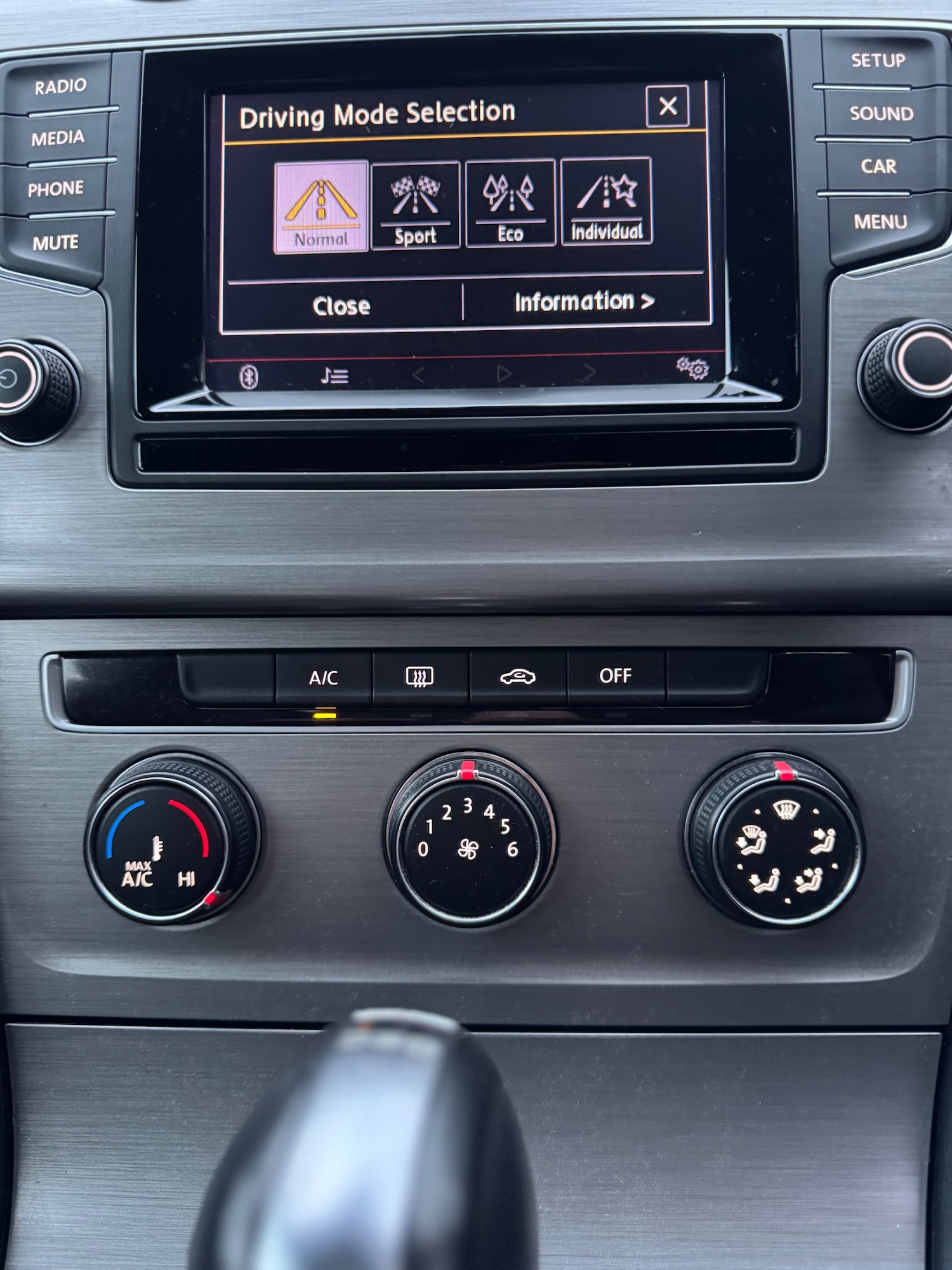 Used Volkswagen Golf 2014 for sale - 77560095: Photo 56