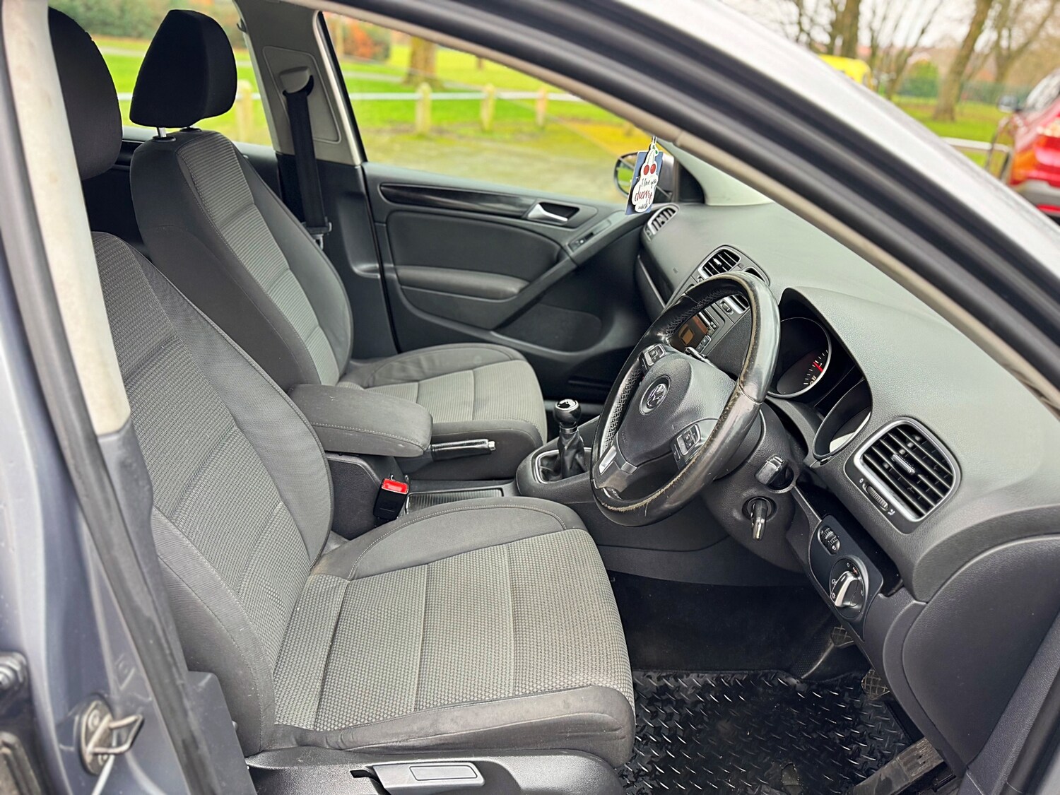 Used Volkswagen Golf 2011 for sale - 77424525: Photo 15