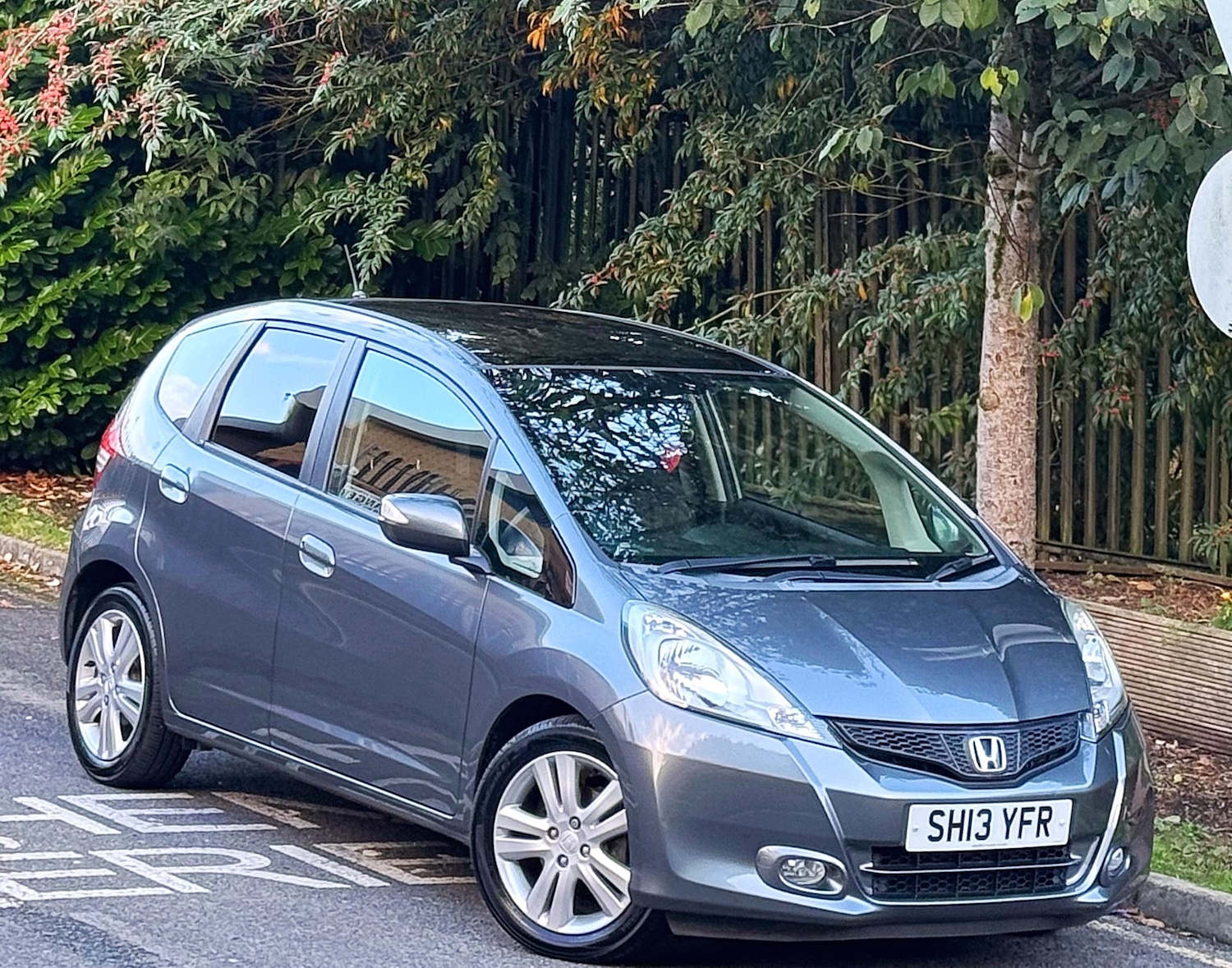 Used Honda Jazz 2013 for sale - 76102209: Photo 1