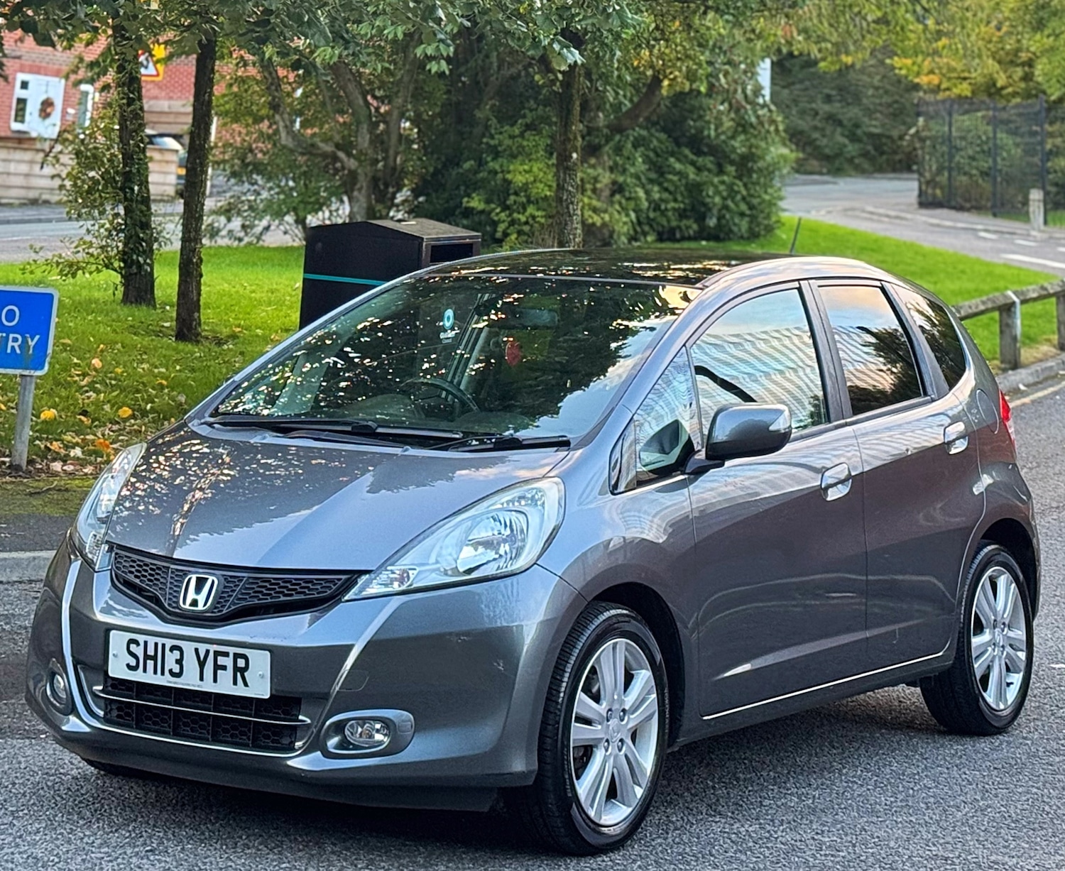 Used Honda Jazz 2013 for sale - 76102209: Photo 16