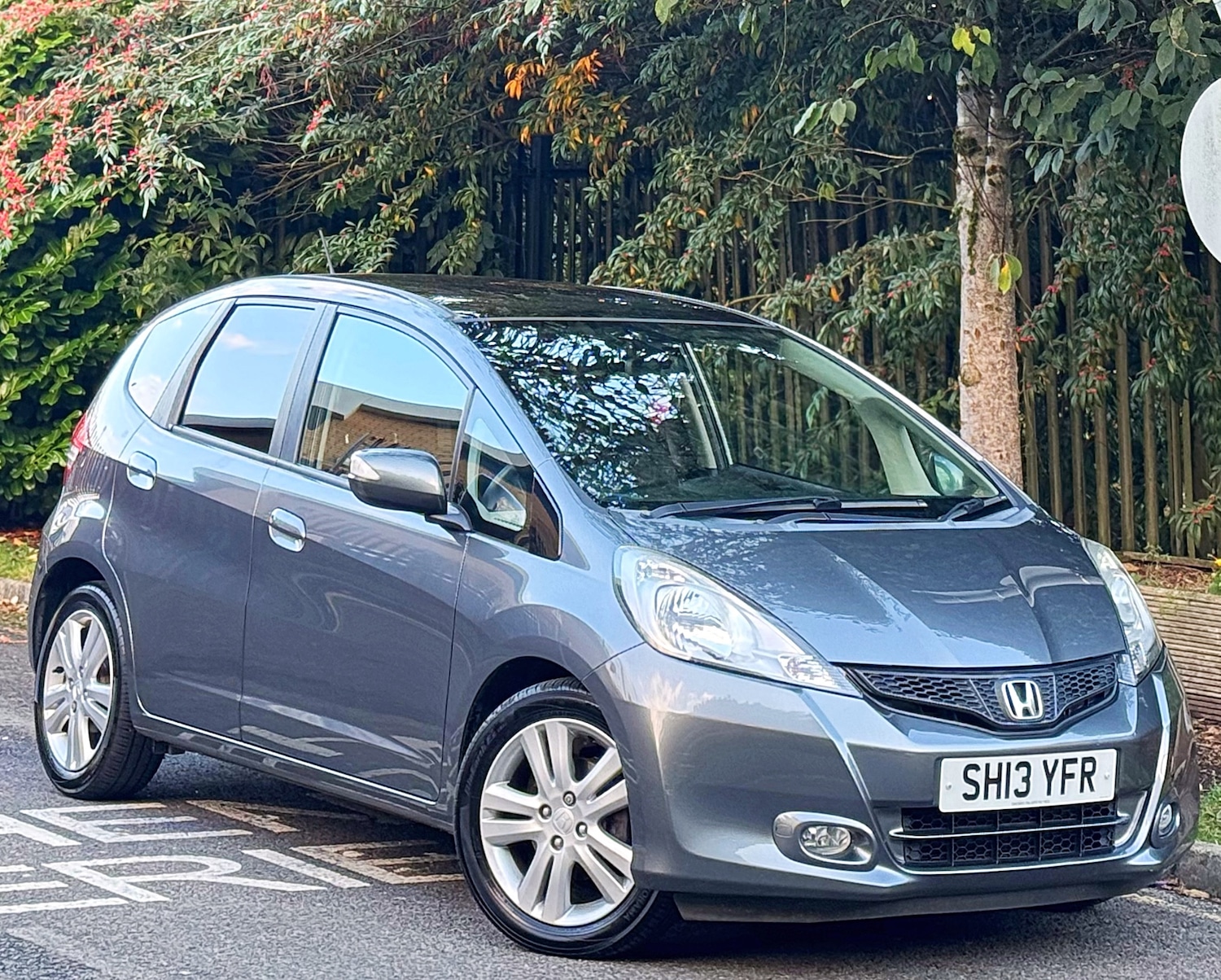 Used Honda Jazz 2013 for sale - 76102209: Photo 2