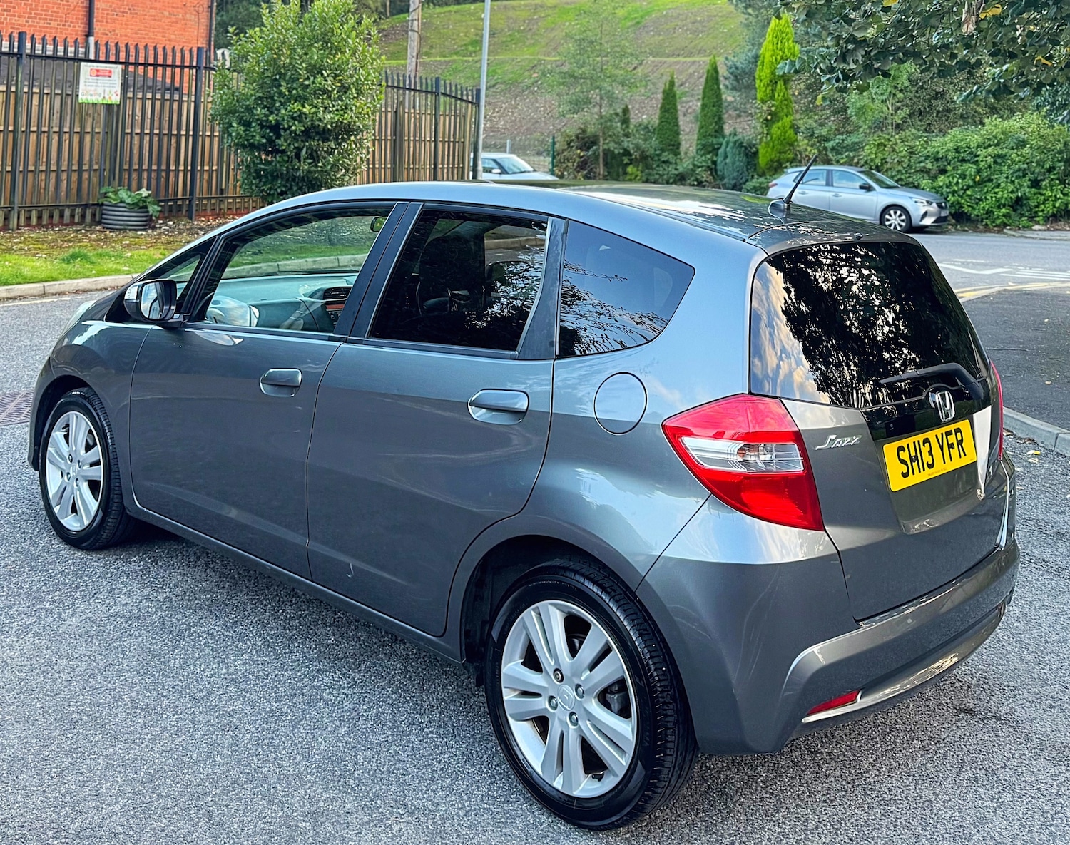 Used Honda Jazz 2013 for sale - 76102209: Photo 27