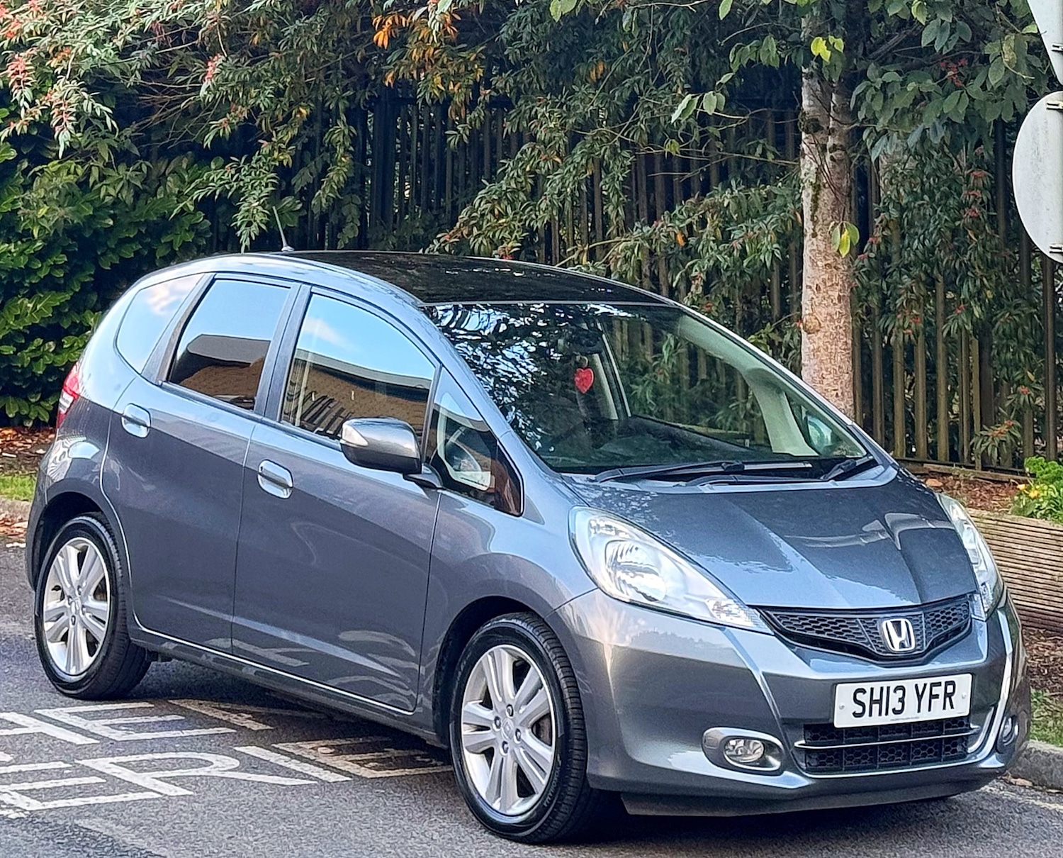 Used Honda Jazz 2013 for sale - 76102209: Photo 4