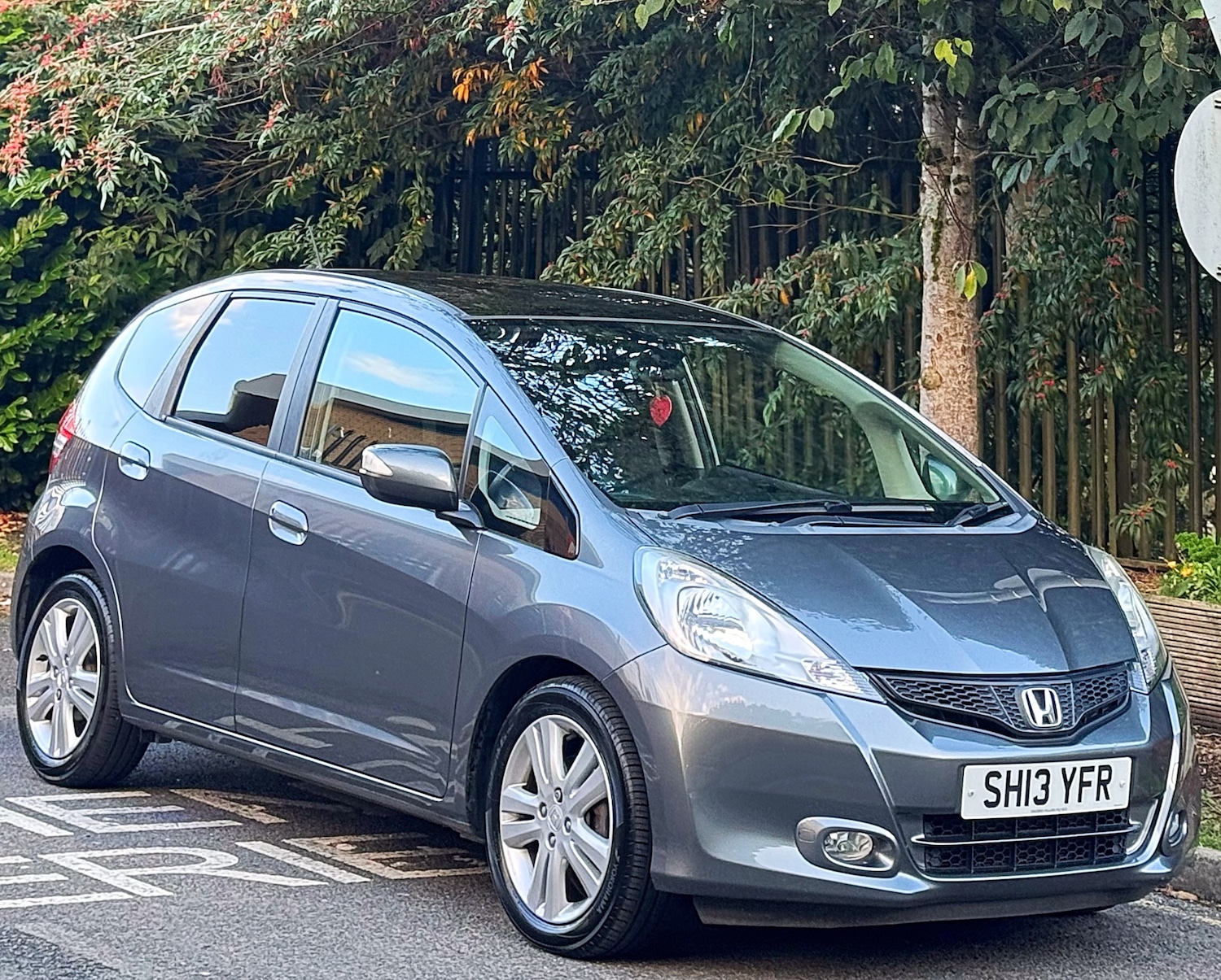 Used Honda Jazz 2013 for sale - 76102209: Photo 5