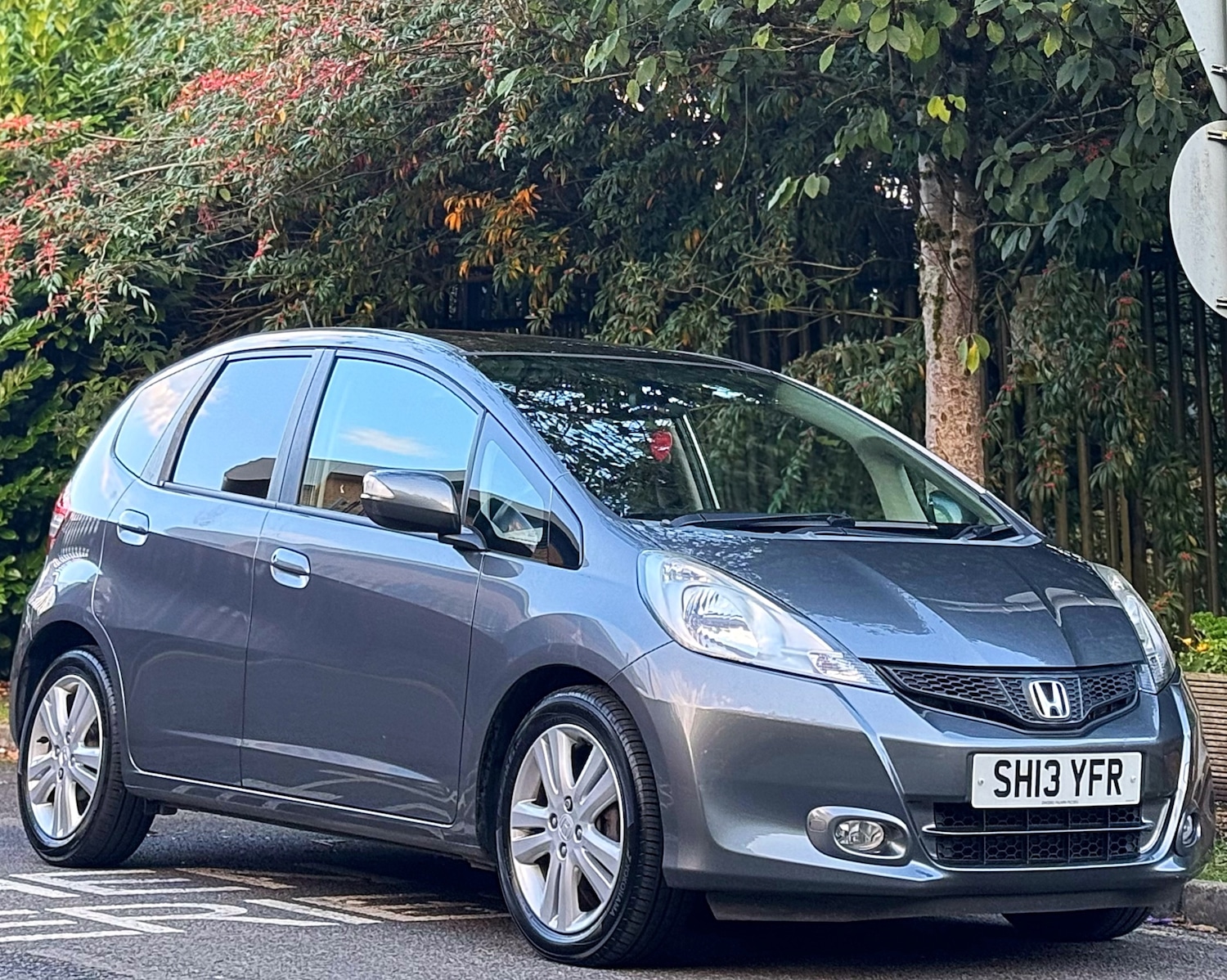 Used Honda Jazz 2013 for sale - 76102209: Photo 6