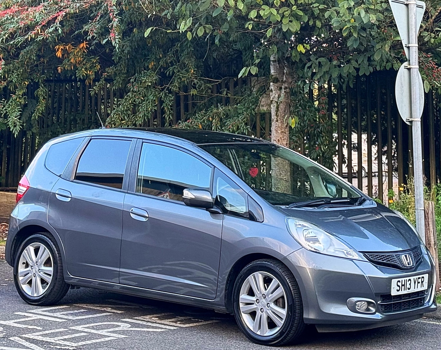 Used Honda Jazz 2013 for sale - 76102209: Photo 7