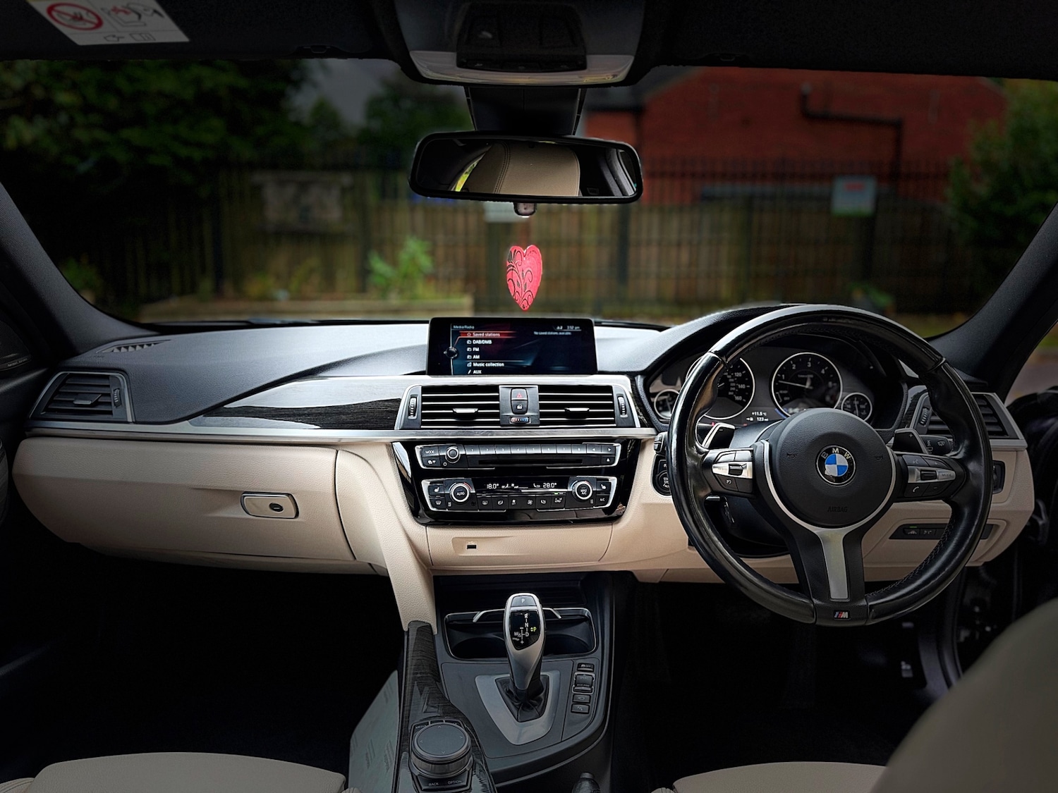 Used BMW 3 Series 2017 for sale - 76314134: Photo 39