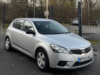 Used Kia Ceed 2010 for sale - 76610789: Photo