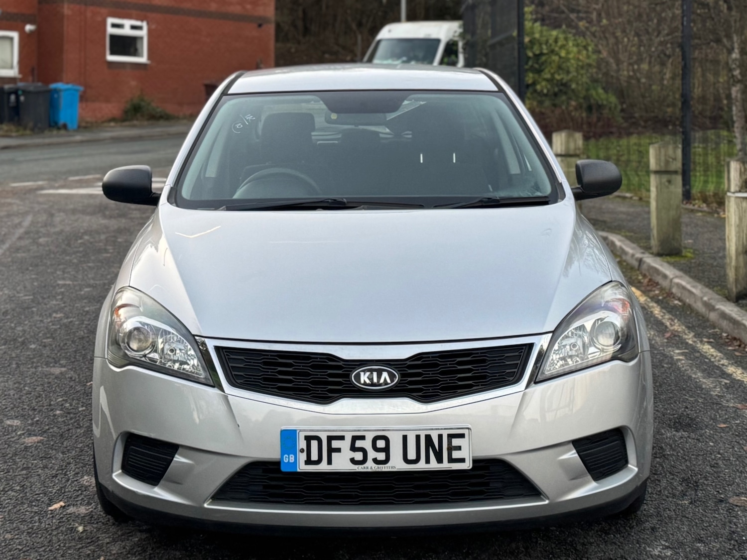 Used Kia Ceed 2010 for sale - 76610789: Photo 2
