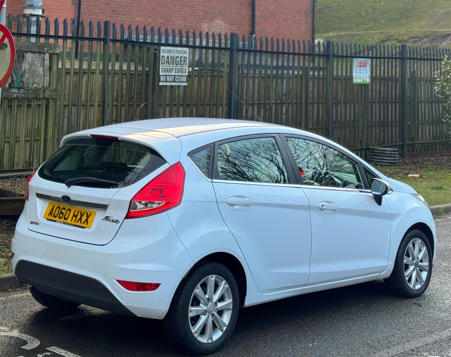Used Ford Fiesta 2010 for sale - 77206938: Photo 21