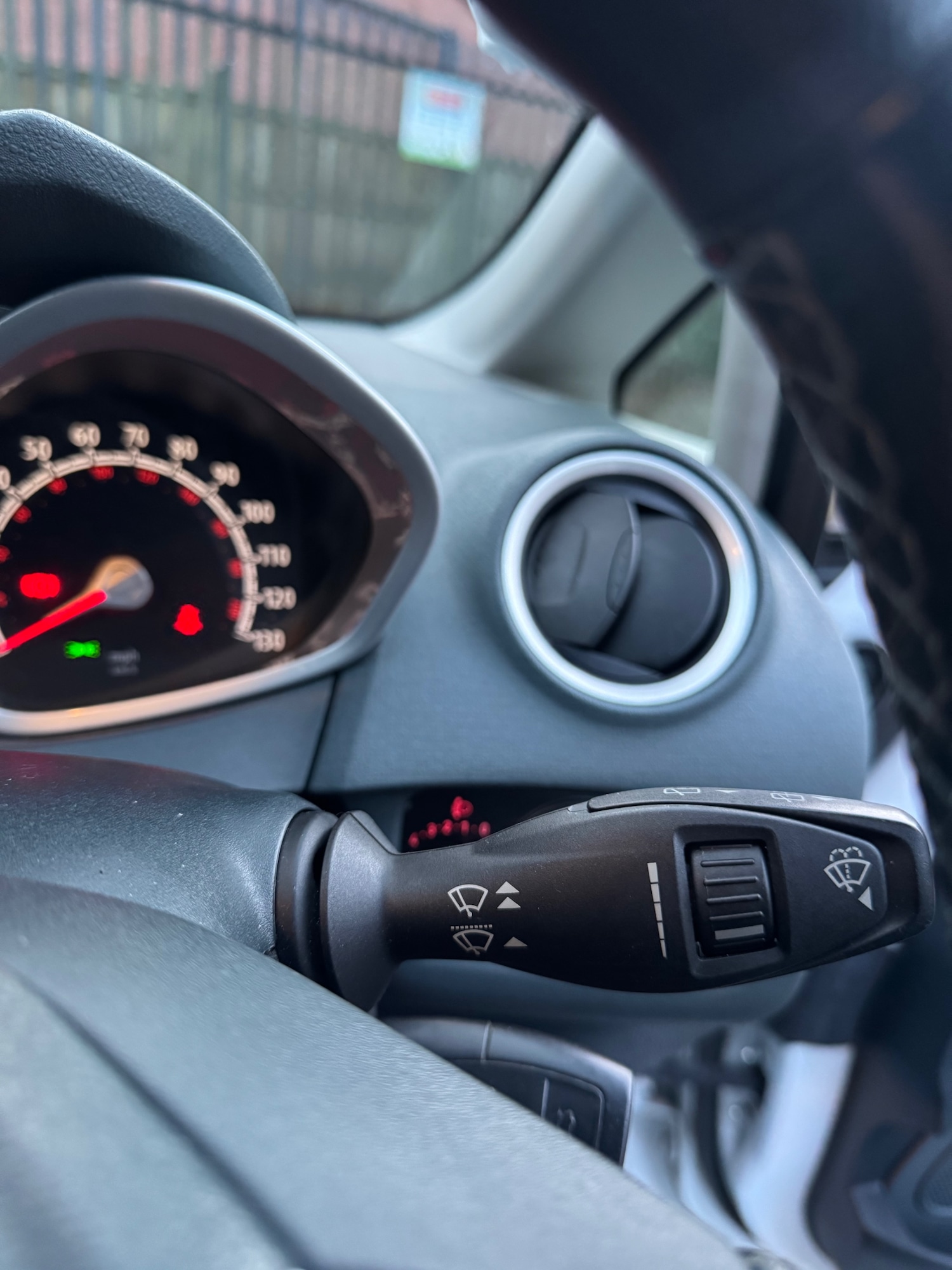 Used Ford Fiesta 2010 for sale - 77206938: Photo 48