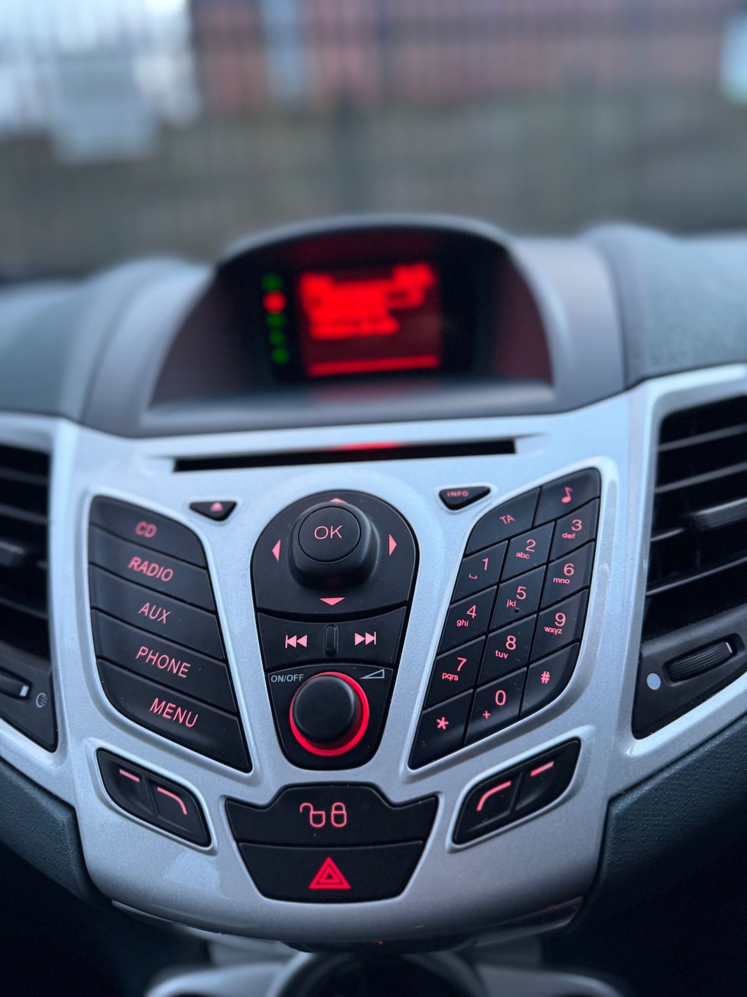 Used Ford Fiesta 2010 for sale - 77206938: Photo 51