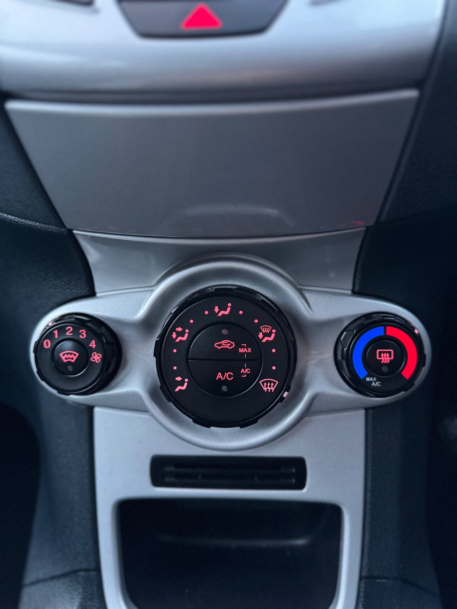 Used Ford Fiesta 2010 for sale - 77206938: Photo 52