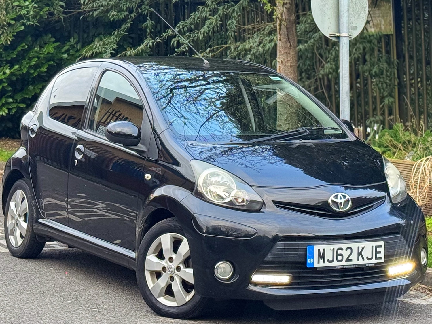 Used Toyota AYGO 2013 for sale - 78171586: Photo 2