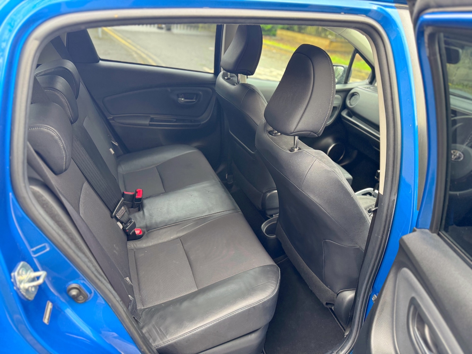 Used Toyota Yaris 2016 for sale - 77482317: Photo 33