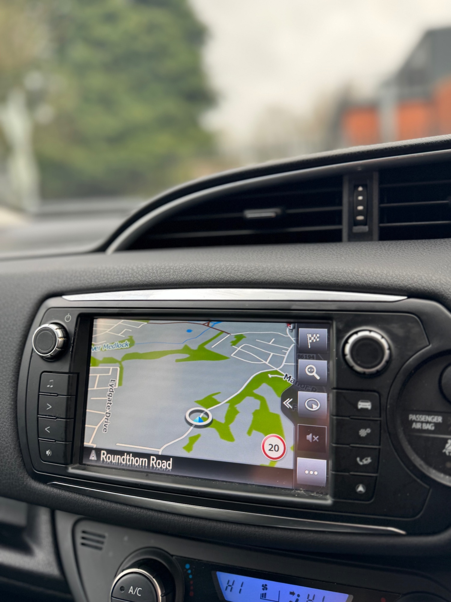 Used Toyota Yaris 2016 for sale - 77482317: Photo 51