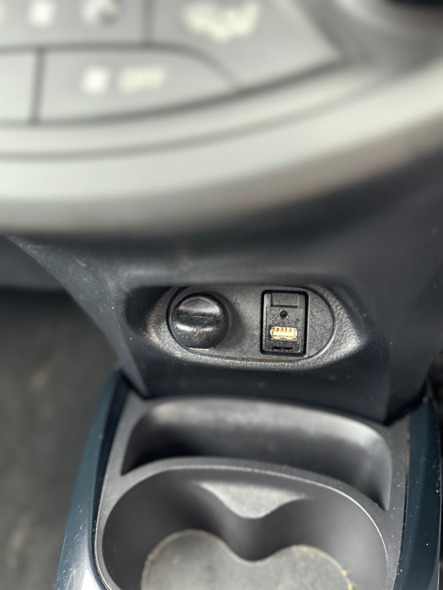 Used Toyota Yaris 2016 for sale - 77482317: Photo 58