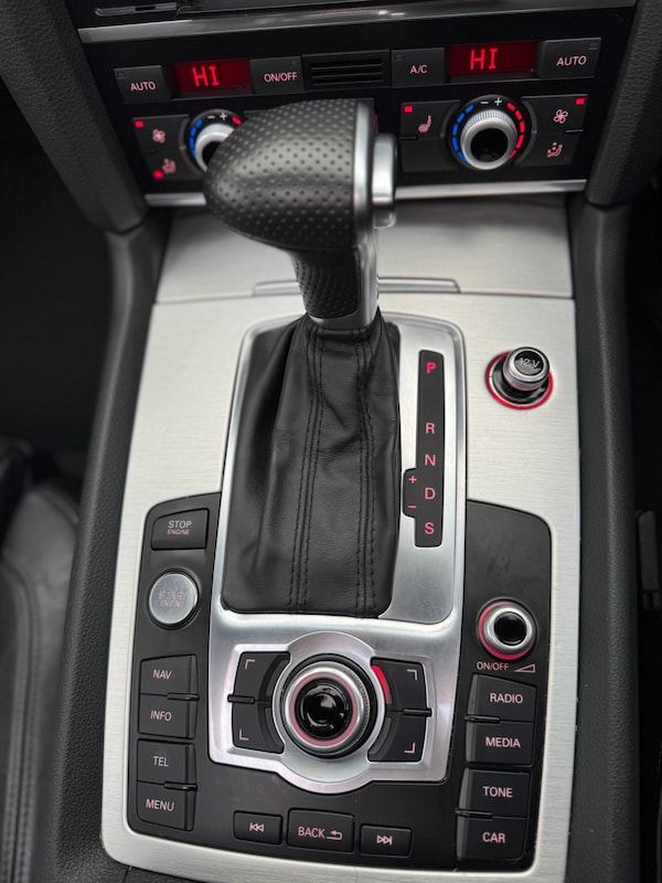Used Audi Q7 2014 for sale - 76212125: Photo 67