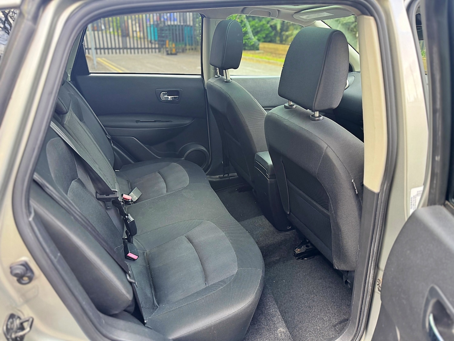 Used Nissan Qashqai 2011 for sale - 78213871: Photo 30