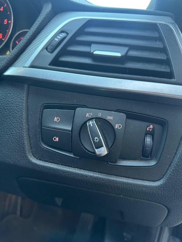 Used BMW 3 Series 2018 for sale - 76041641: Photo 45