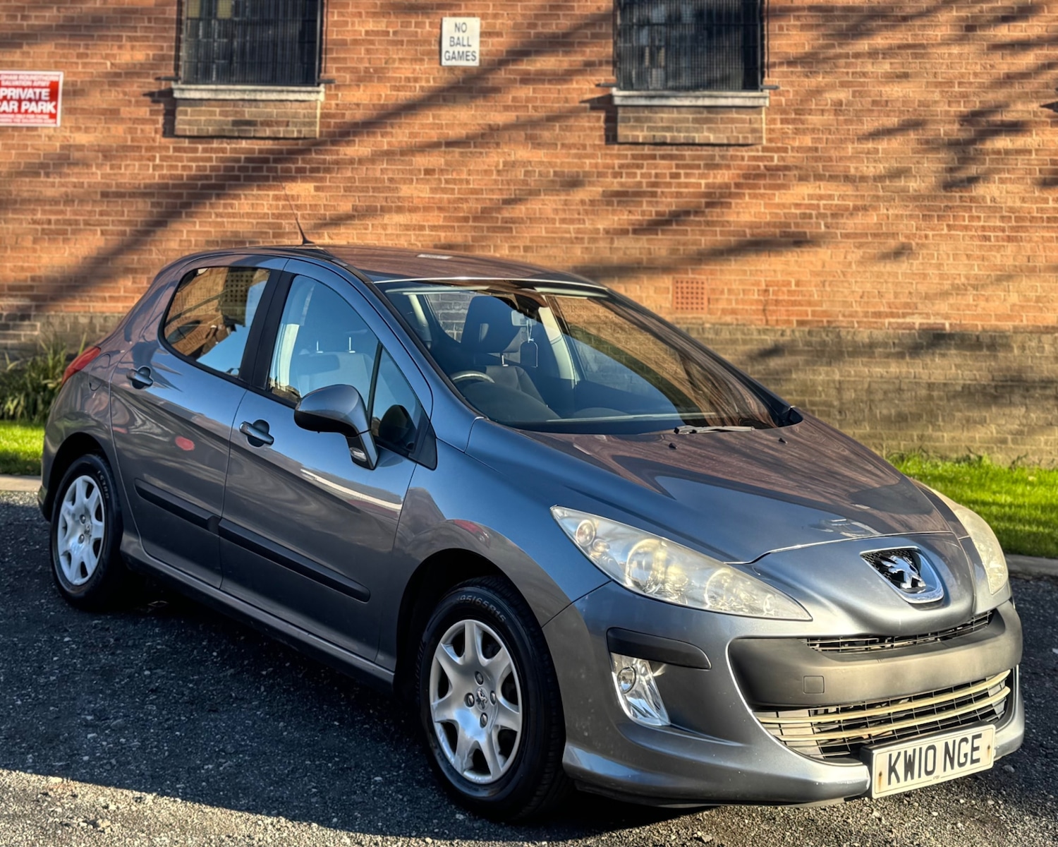 Used Peugeot 308 2010 for sale - 76449168: Photo 2