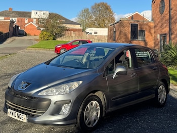 Used Peugeot 308 2010 for sale - 76449168: Photo